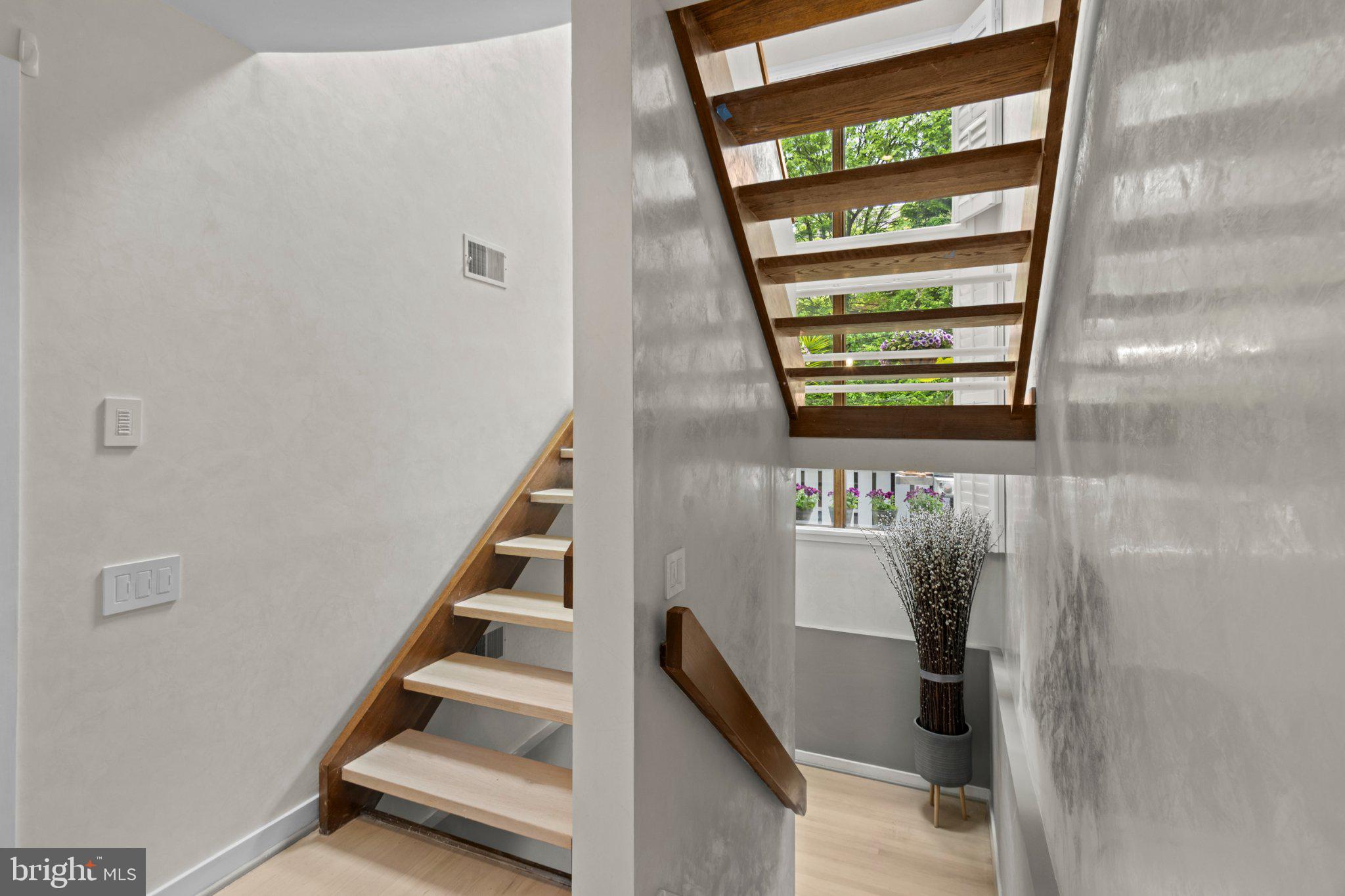 FAIRTHORNE - Residential