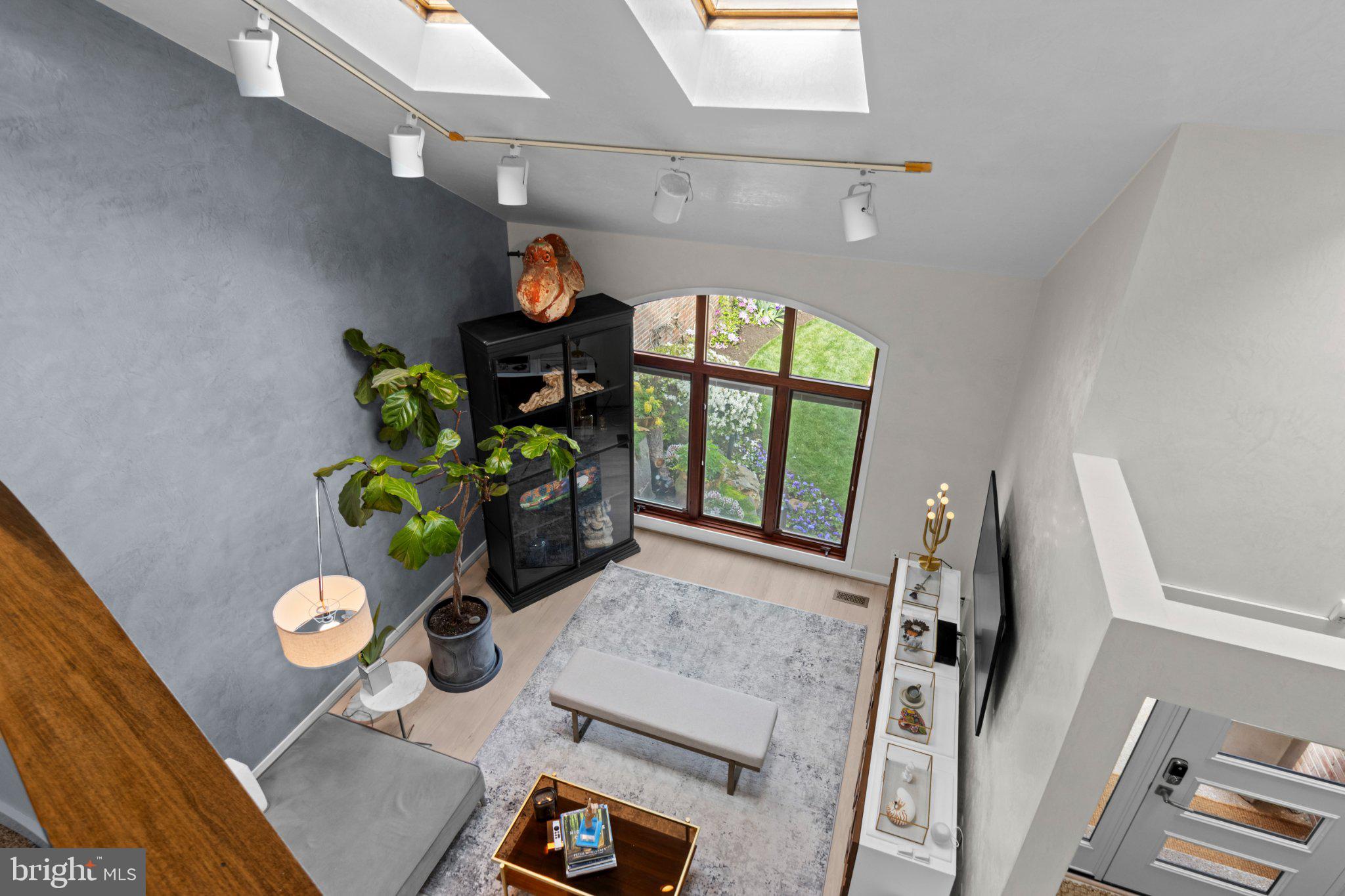 FAIRTHORNE - Residential