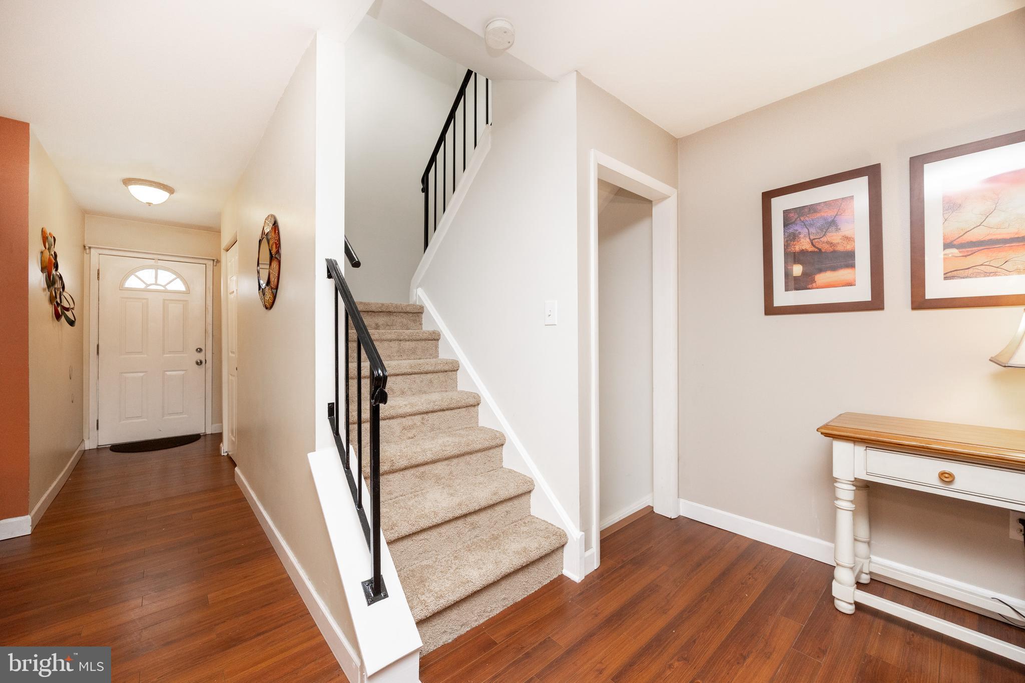 BEAVER RUN KNOLL - Residential