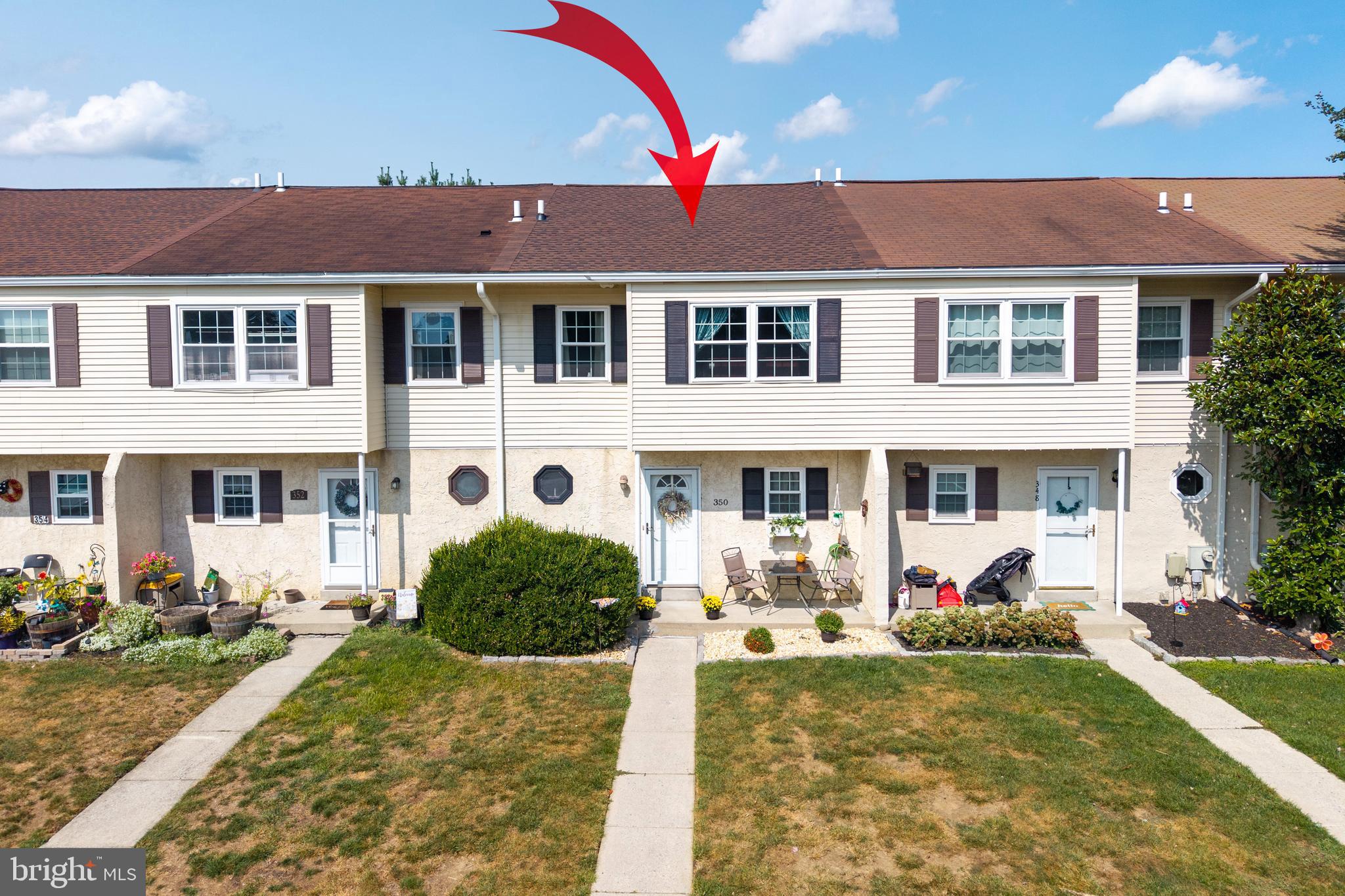 BEAVER RUN KNOLL - Residential