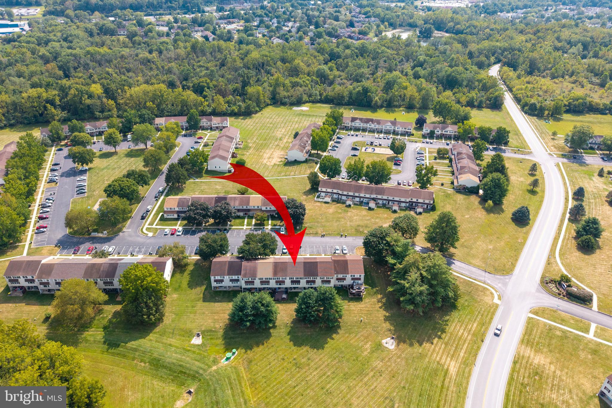 BEAVER RUN KNOLL - Residential