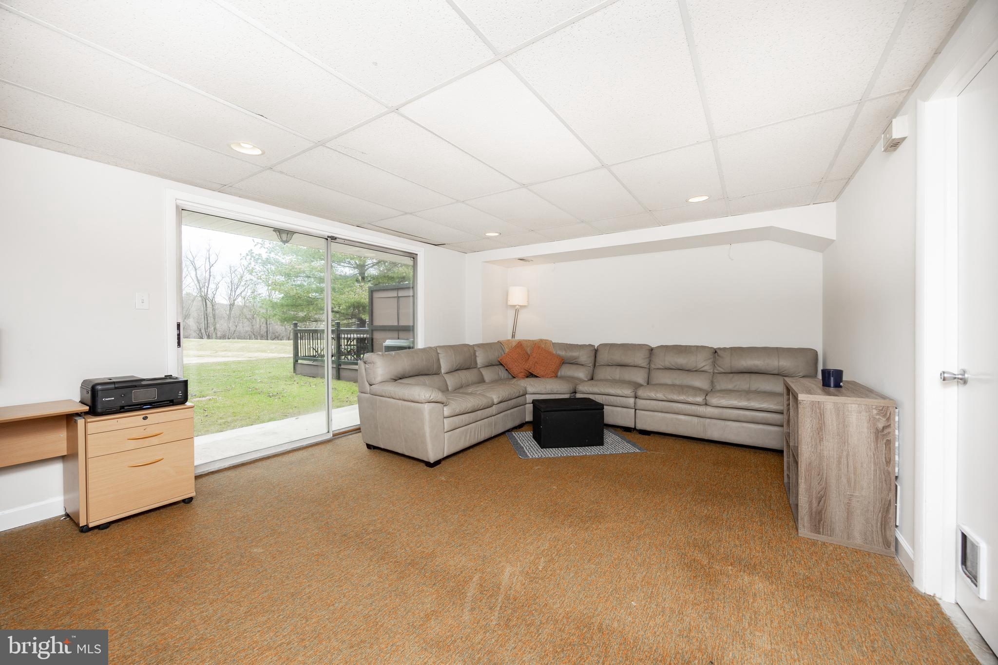 BEAVER RUN KNOLL - Residential