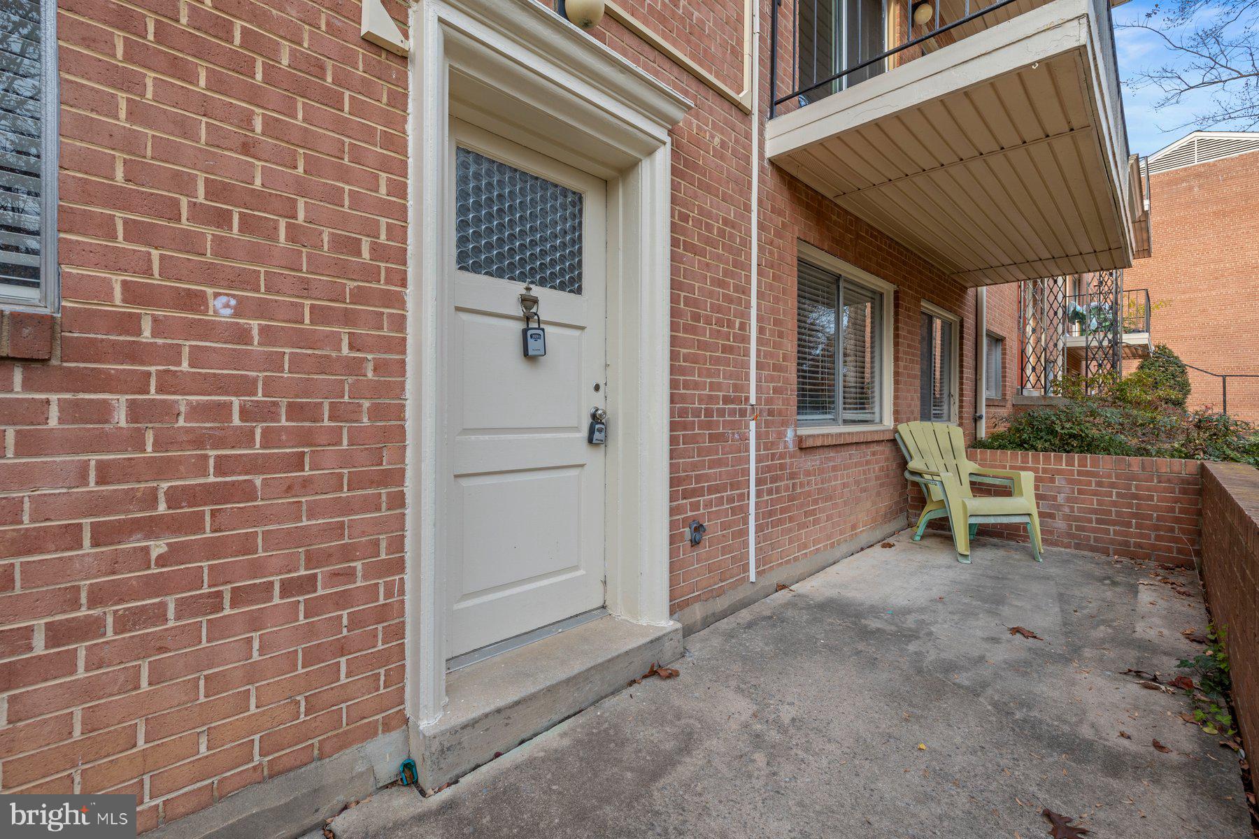 PARKSIDE CONDOMINIUMS - Residential Lease