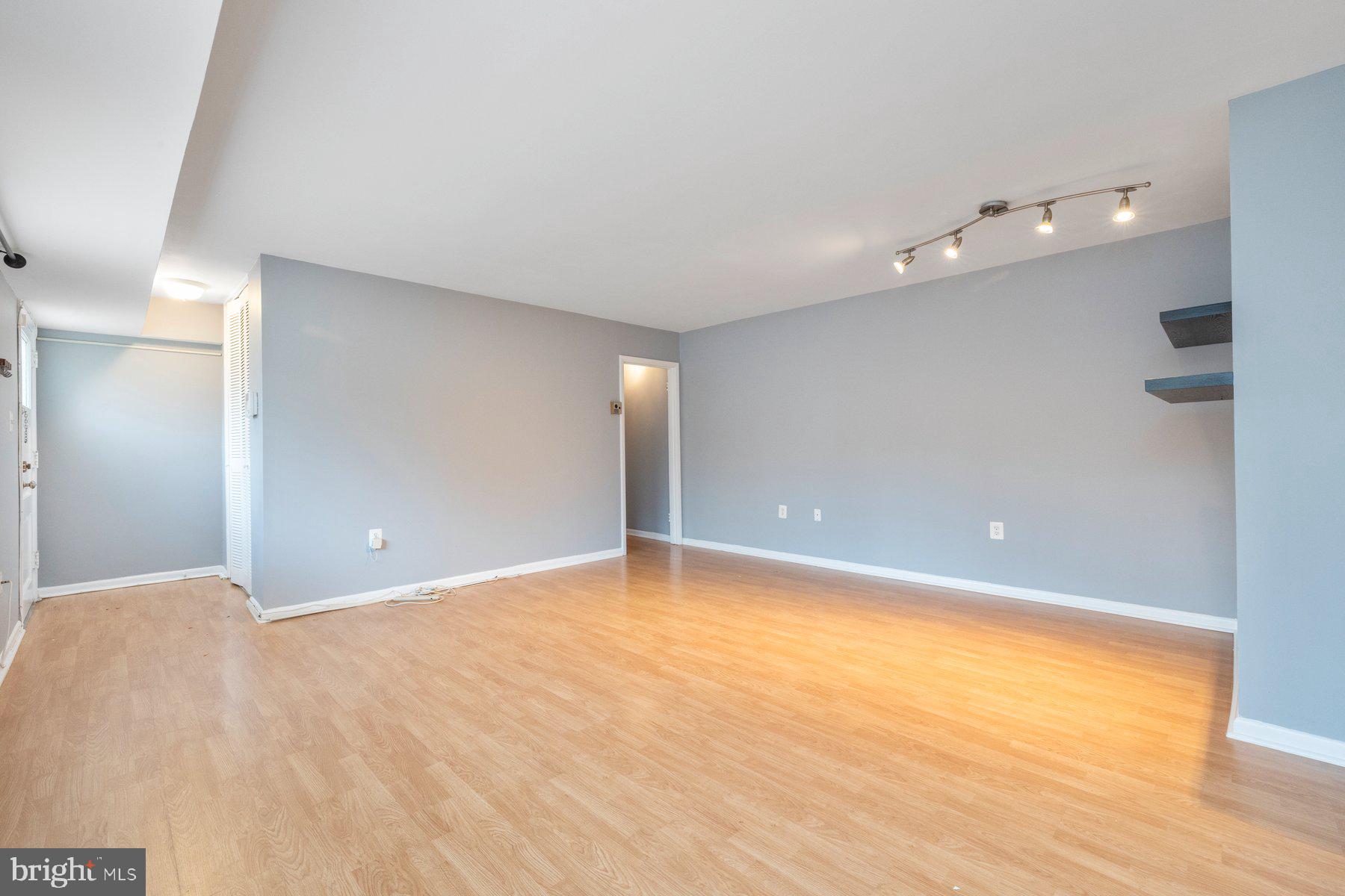 PARKSIDE CONDOMINIUMS - Residential Lease