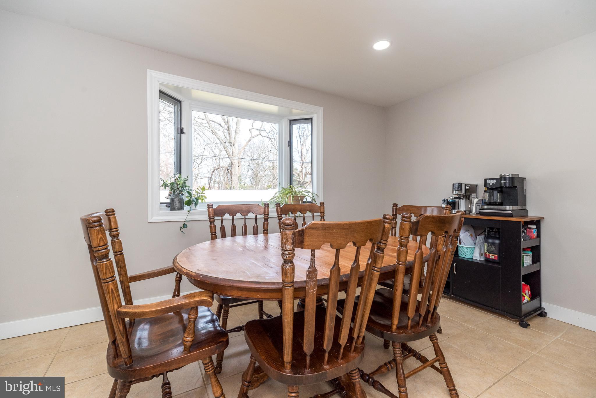 WARMINSTER HGTS - Residential