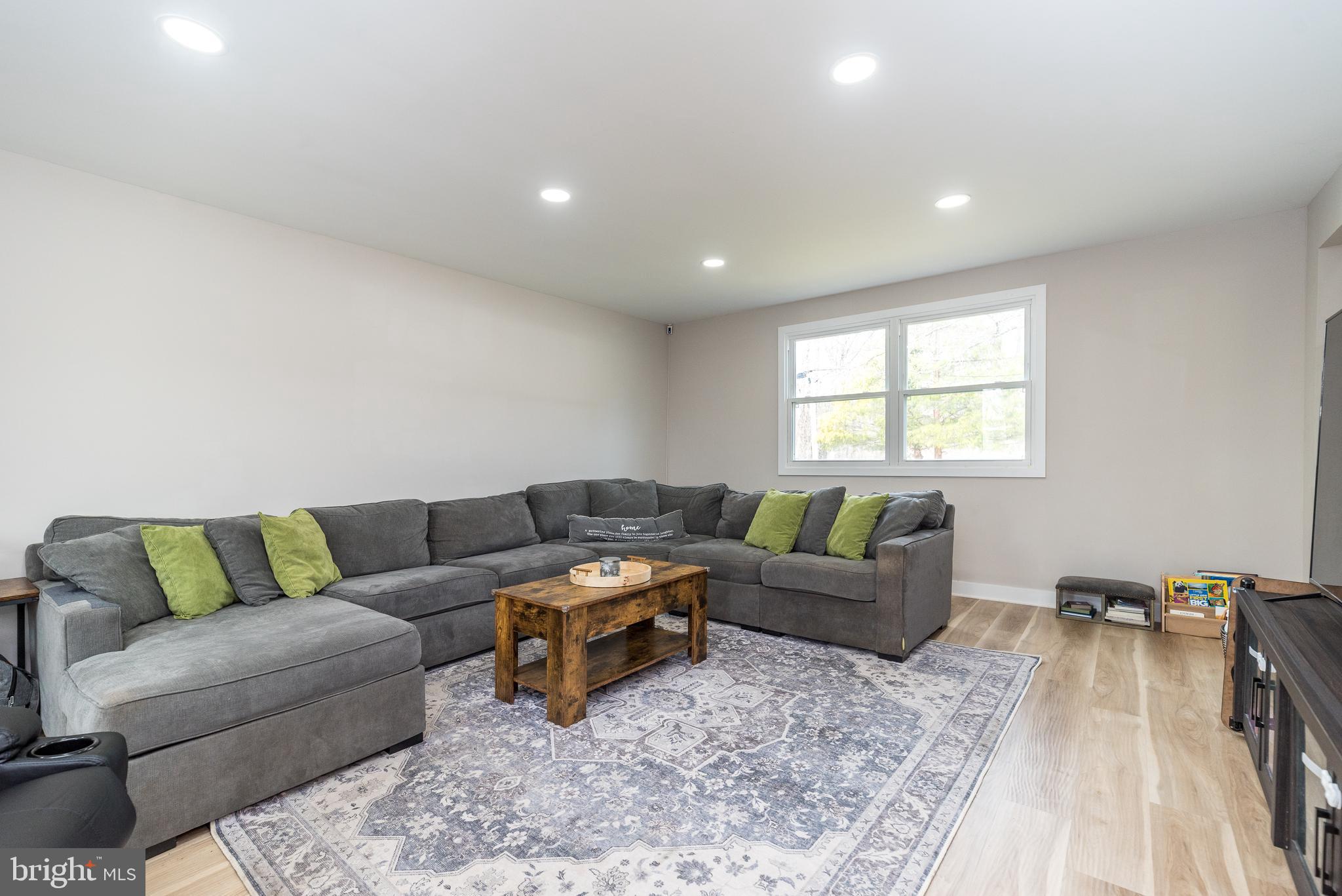 WARMINSTER HGTS - Residential