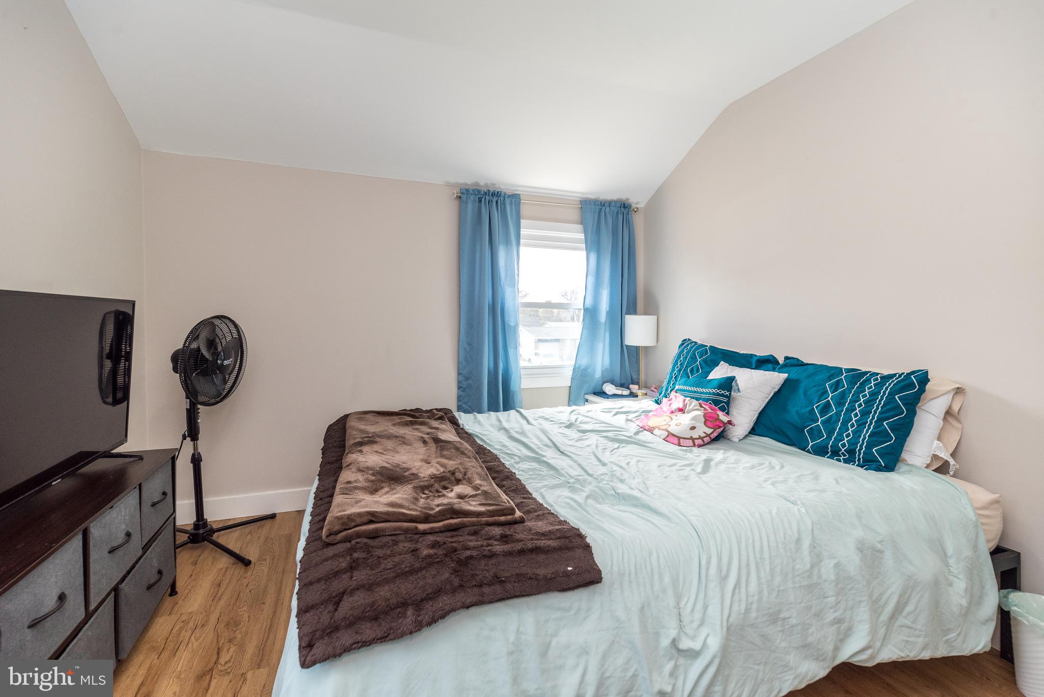 WARMINSTER HGTS - Residential