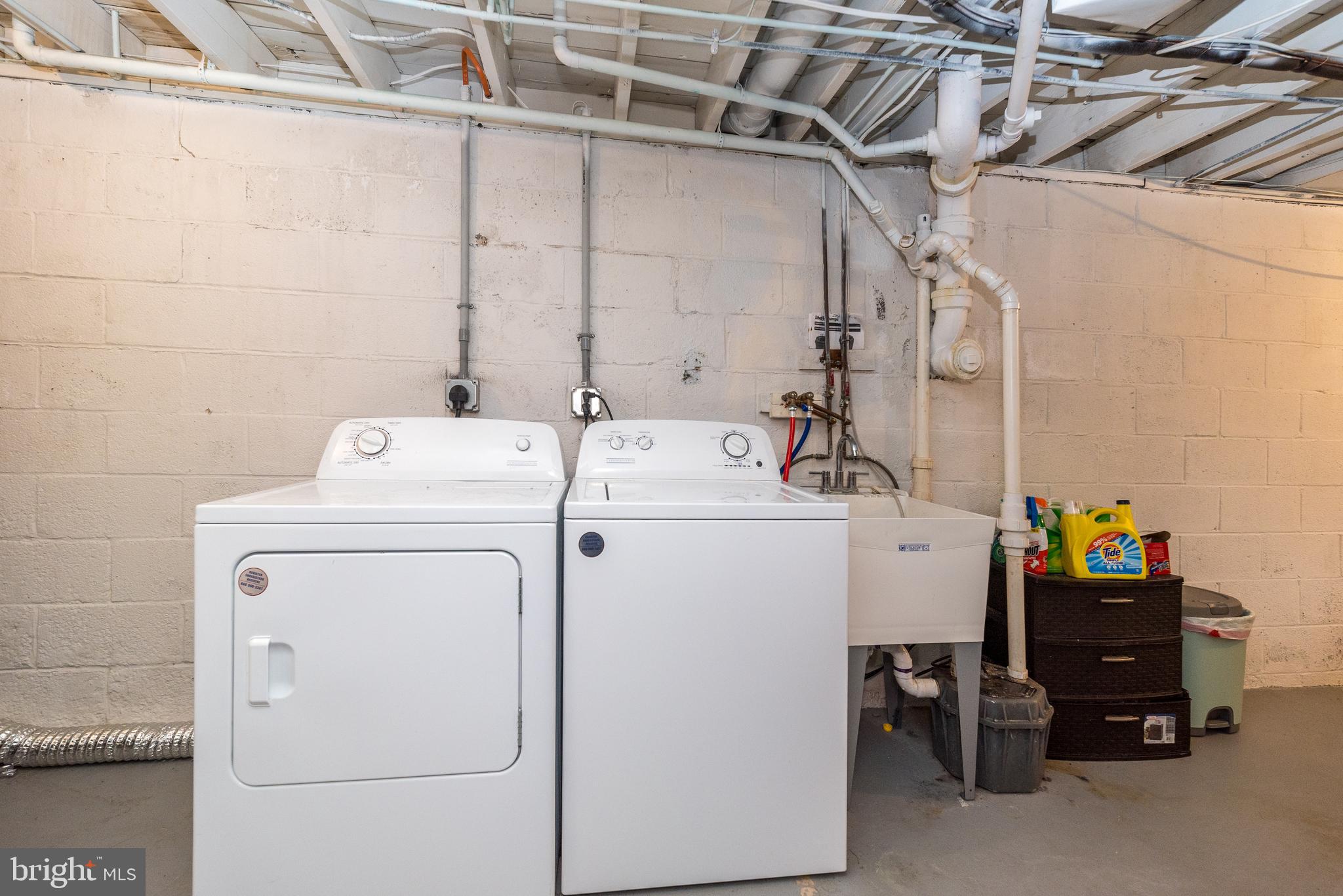 WARMINSTER HGTS - Residential