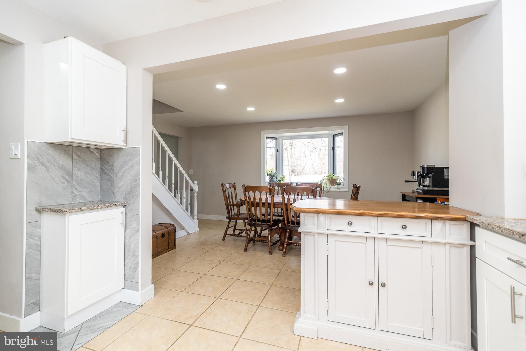 WARMINSTER HGTS - Residential