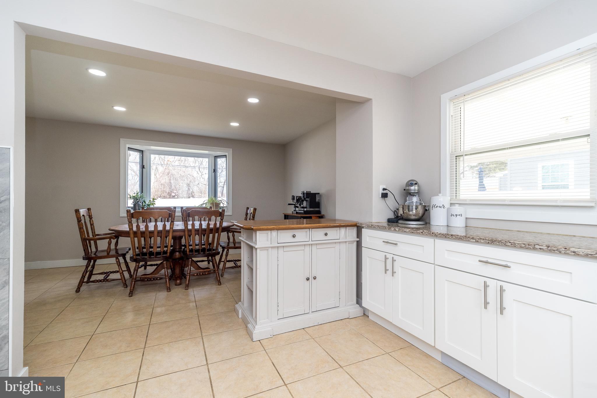 WARMINSTER HGTS - Residential