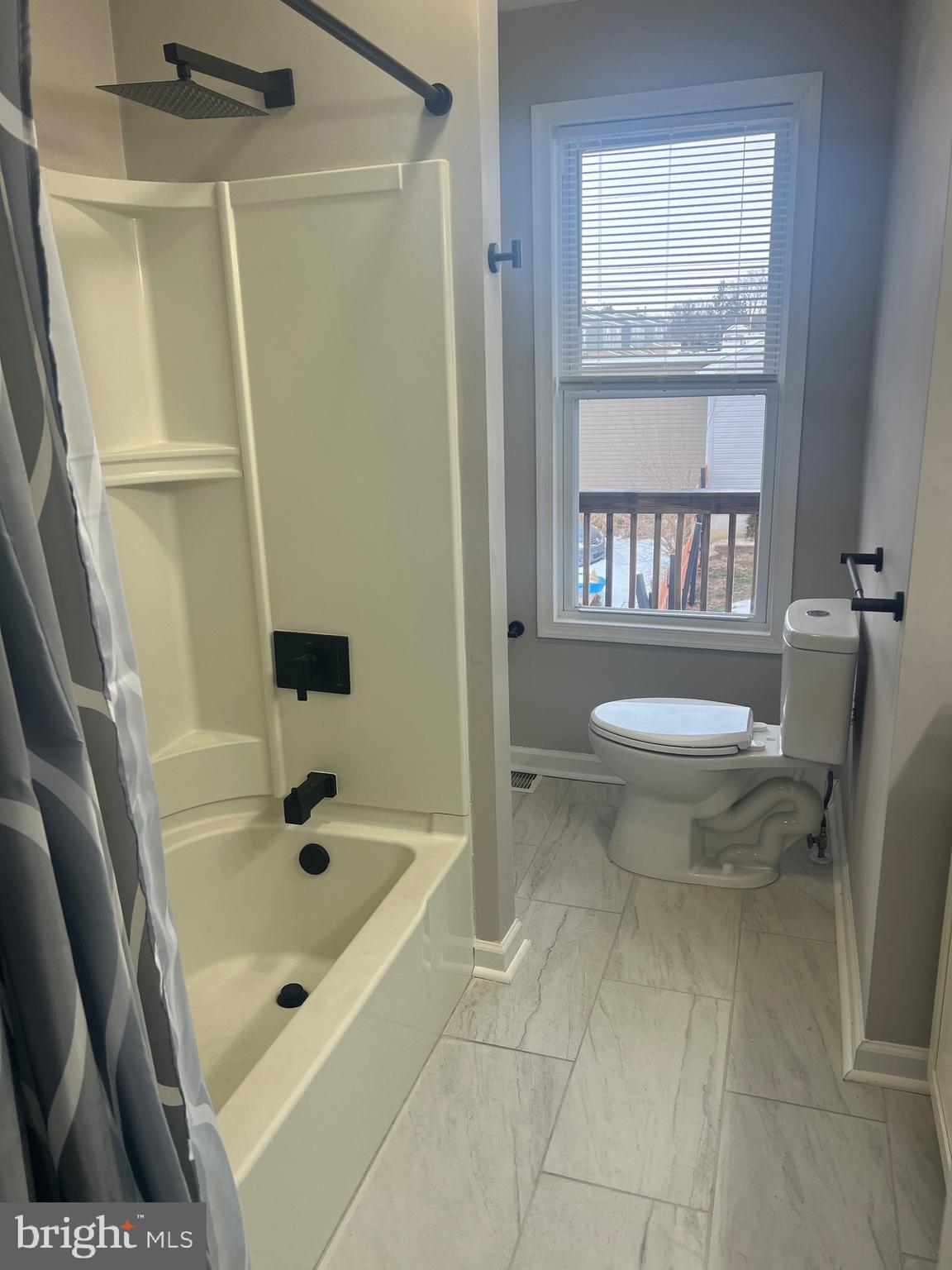 HAGERSTOWN - Residential