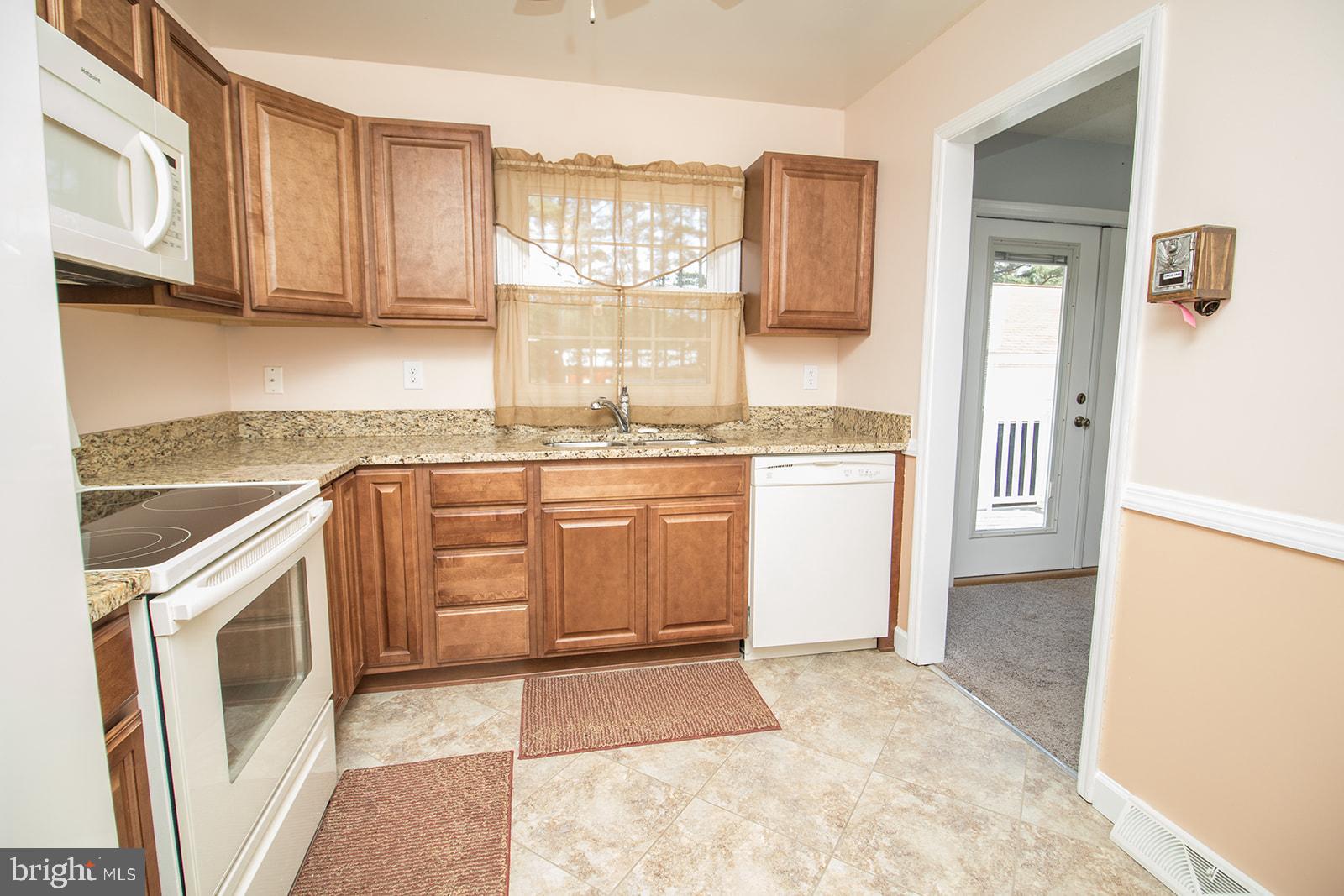 CALIFORNIA PROFESSIONAL CENTER - Residential Lease