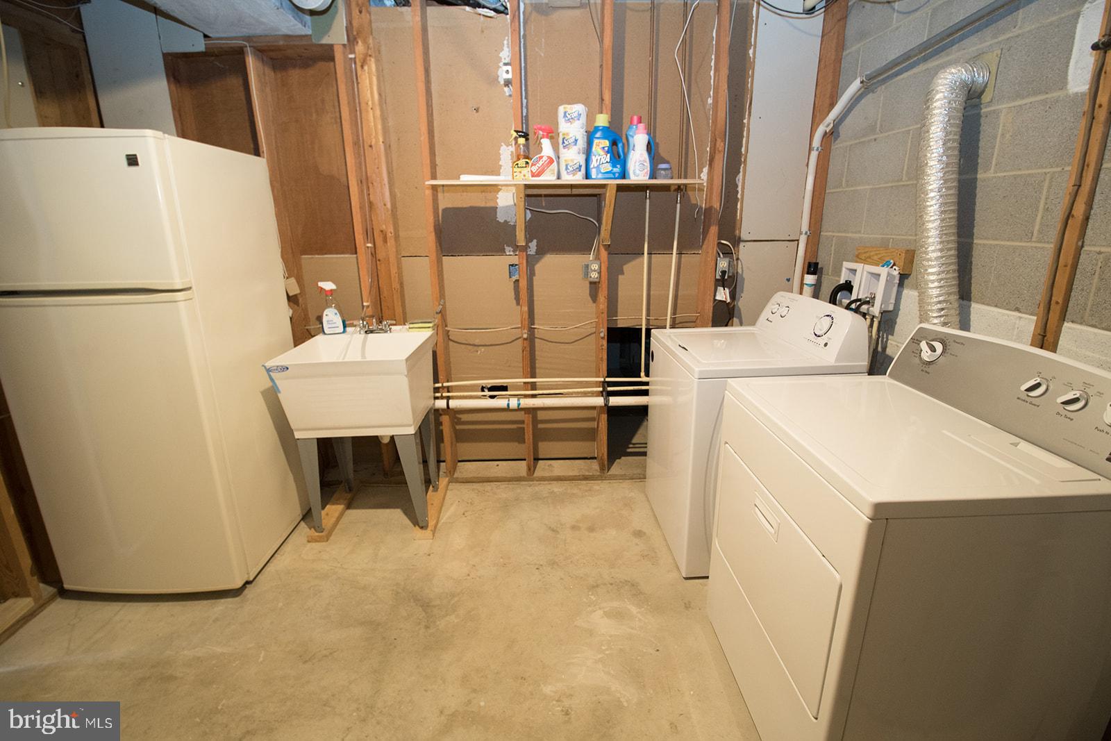 CALIFORNIA PROFESSIONAL CENTER - Residential Lease