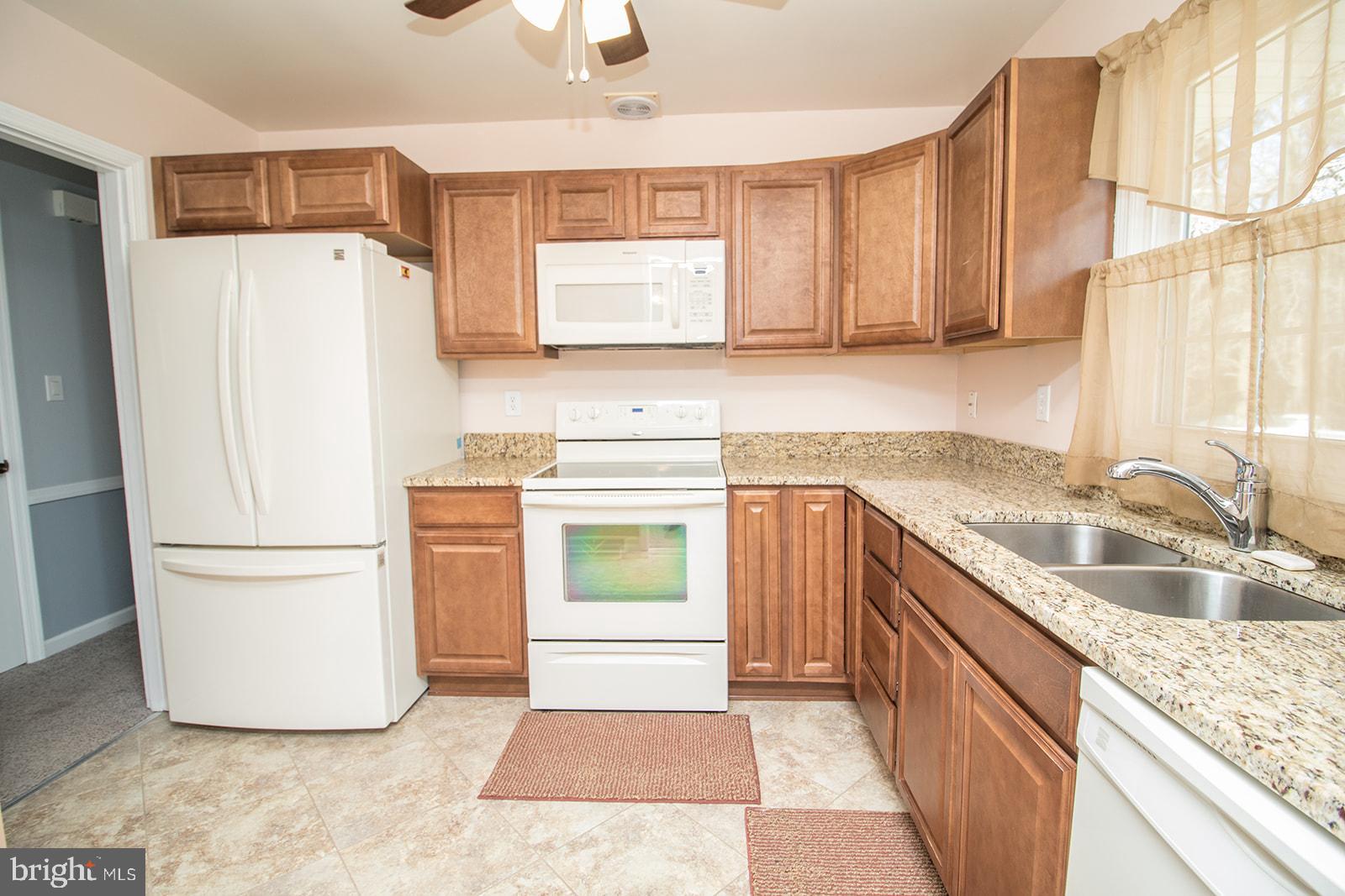 CALIFORNIA PROFESSIONAL CENTER - Residential Lease