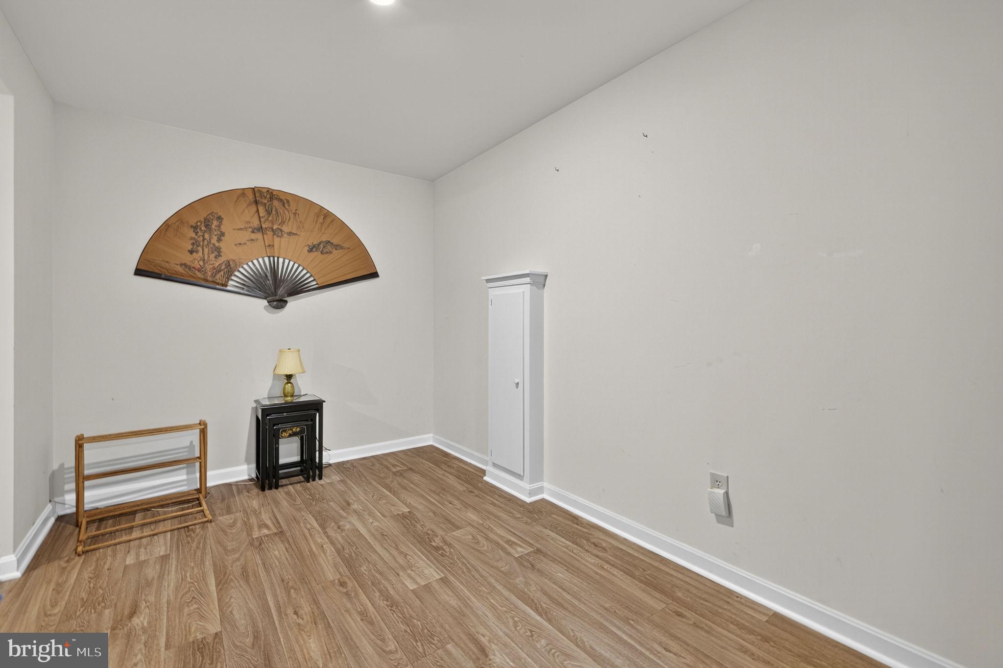 LEEDS SQUARE - Residential