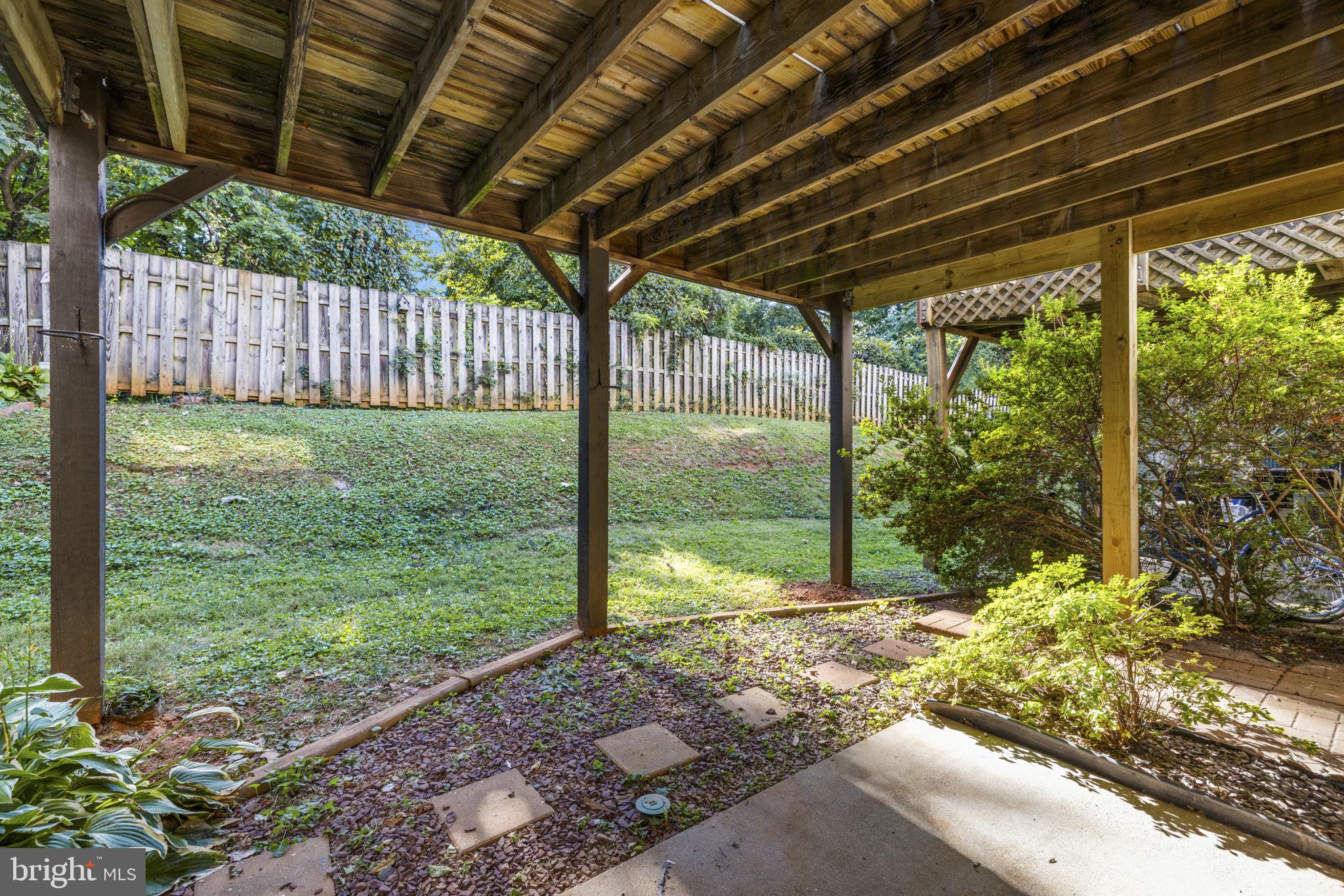 LEEDS SQUARE - Residential