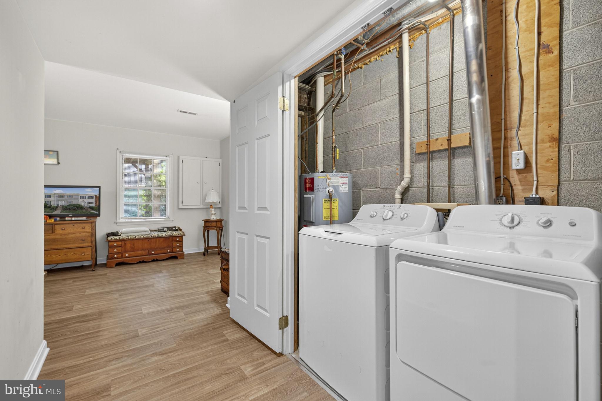 LEEDS SQUARE - Residential