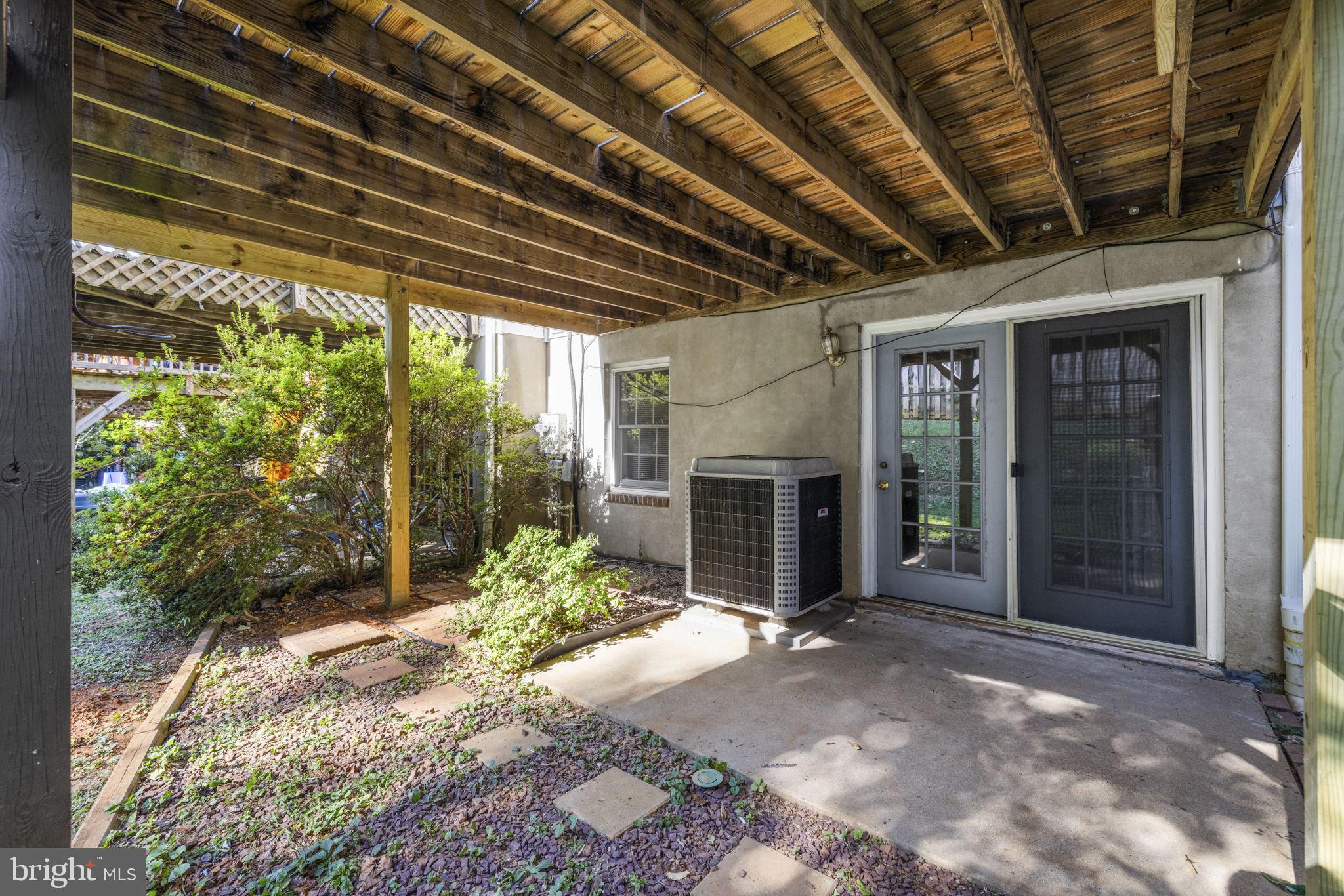 LEEDS SQUARE - Residential