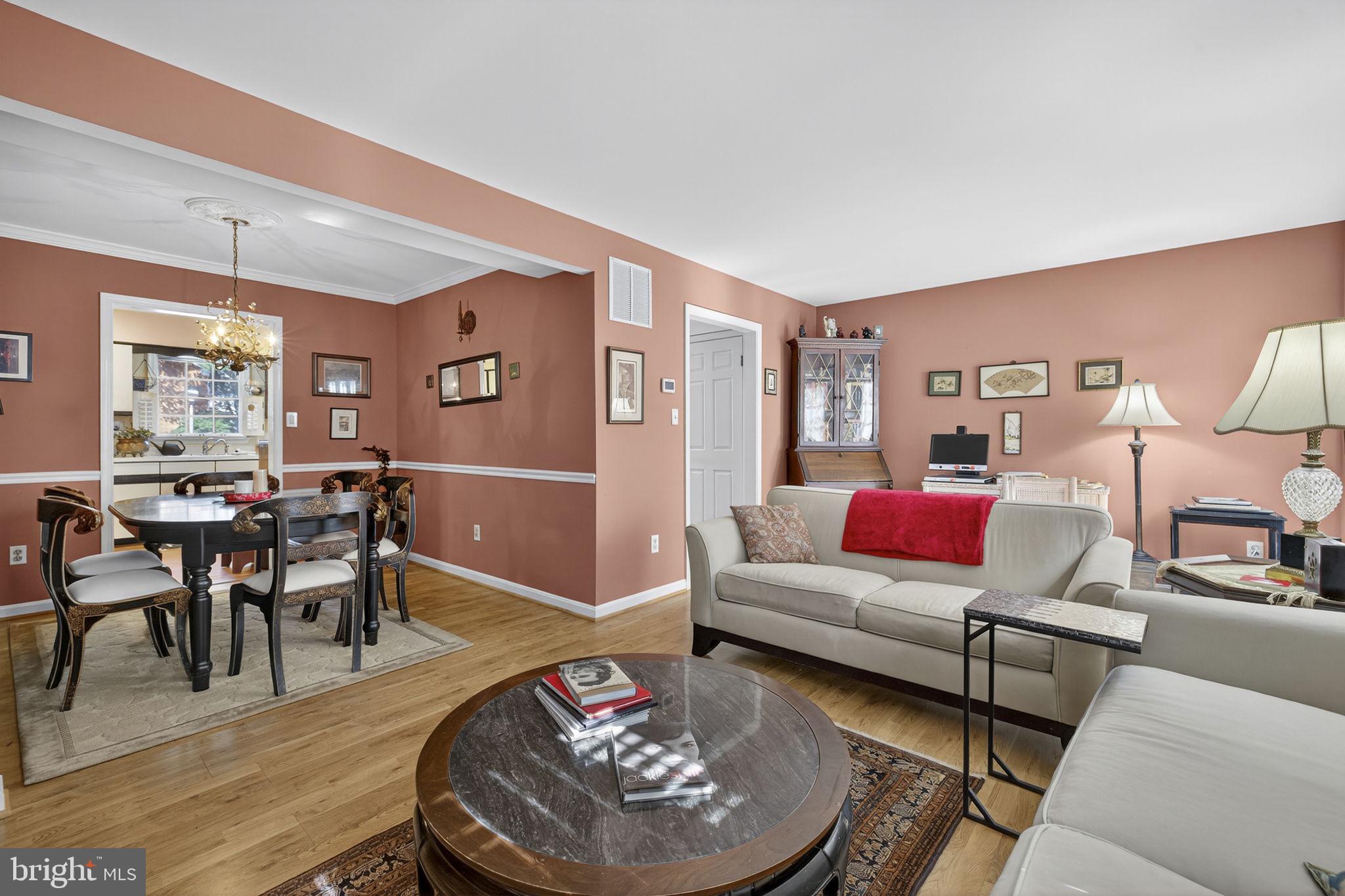 LEEDS SQUARE - Residential