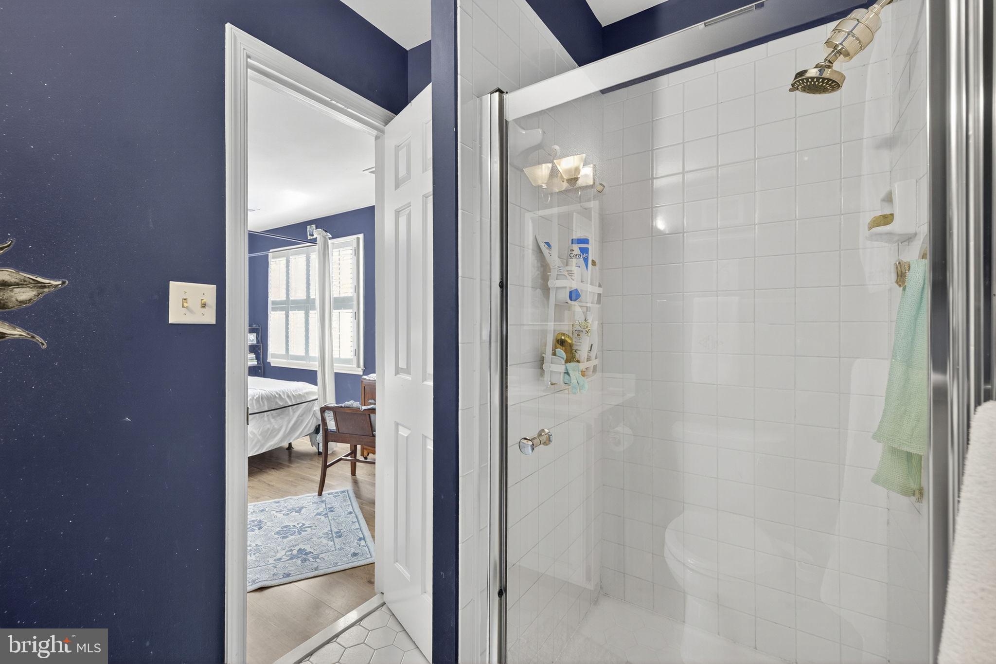 LEEDS SQUARE - Residential