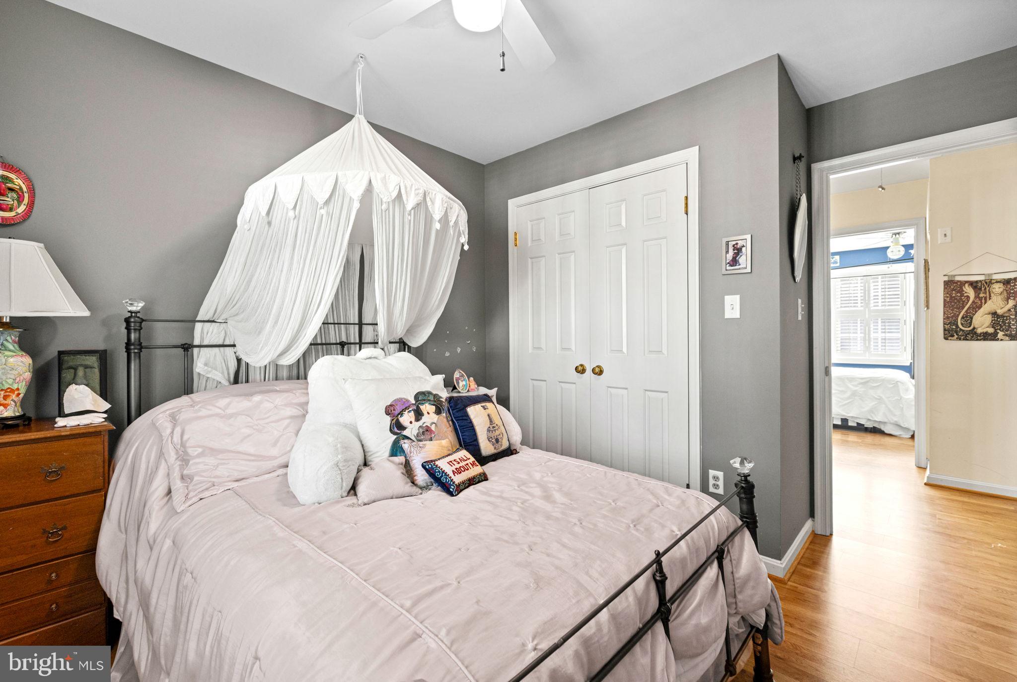 LEEDS SQUARE - Residential