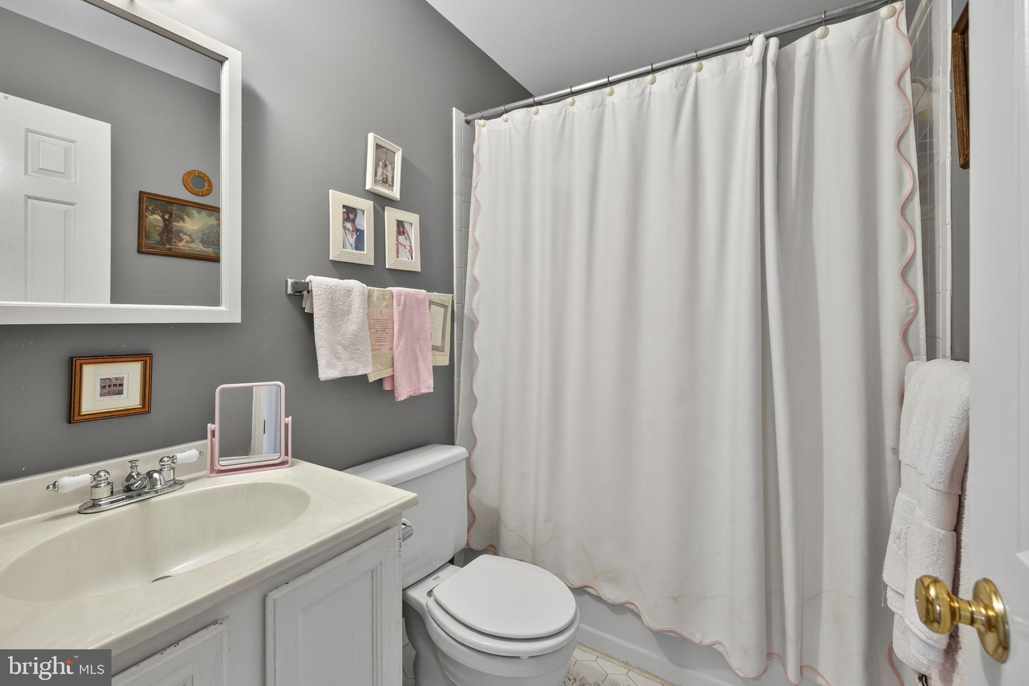 LEEDS SQUARE - Residential