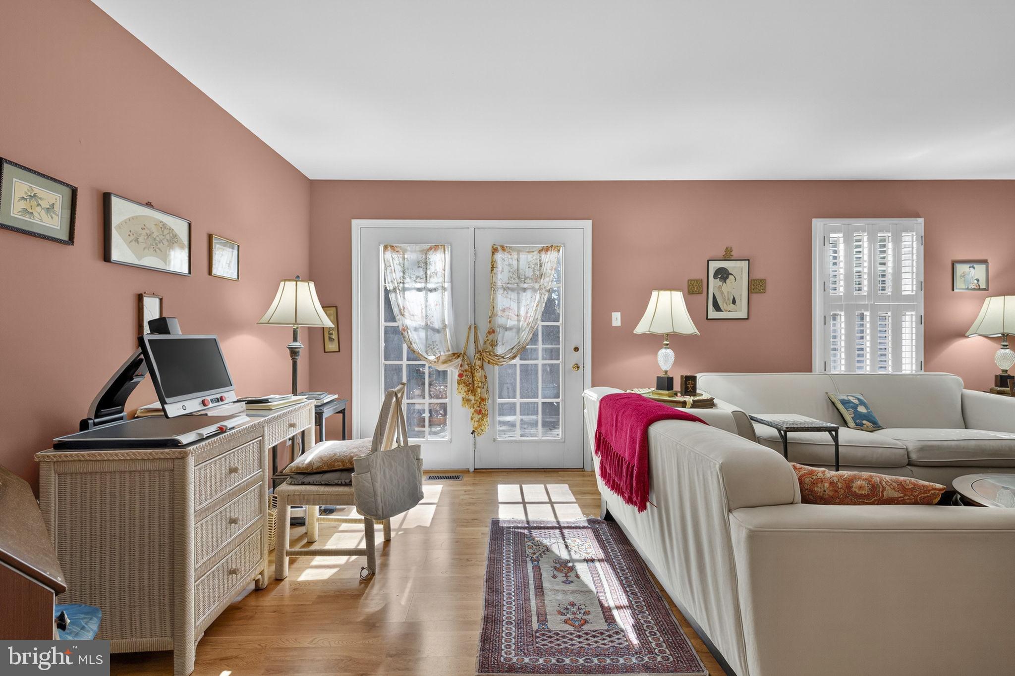 LEEDS SQUARE - Residential