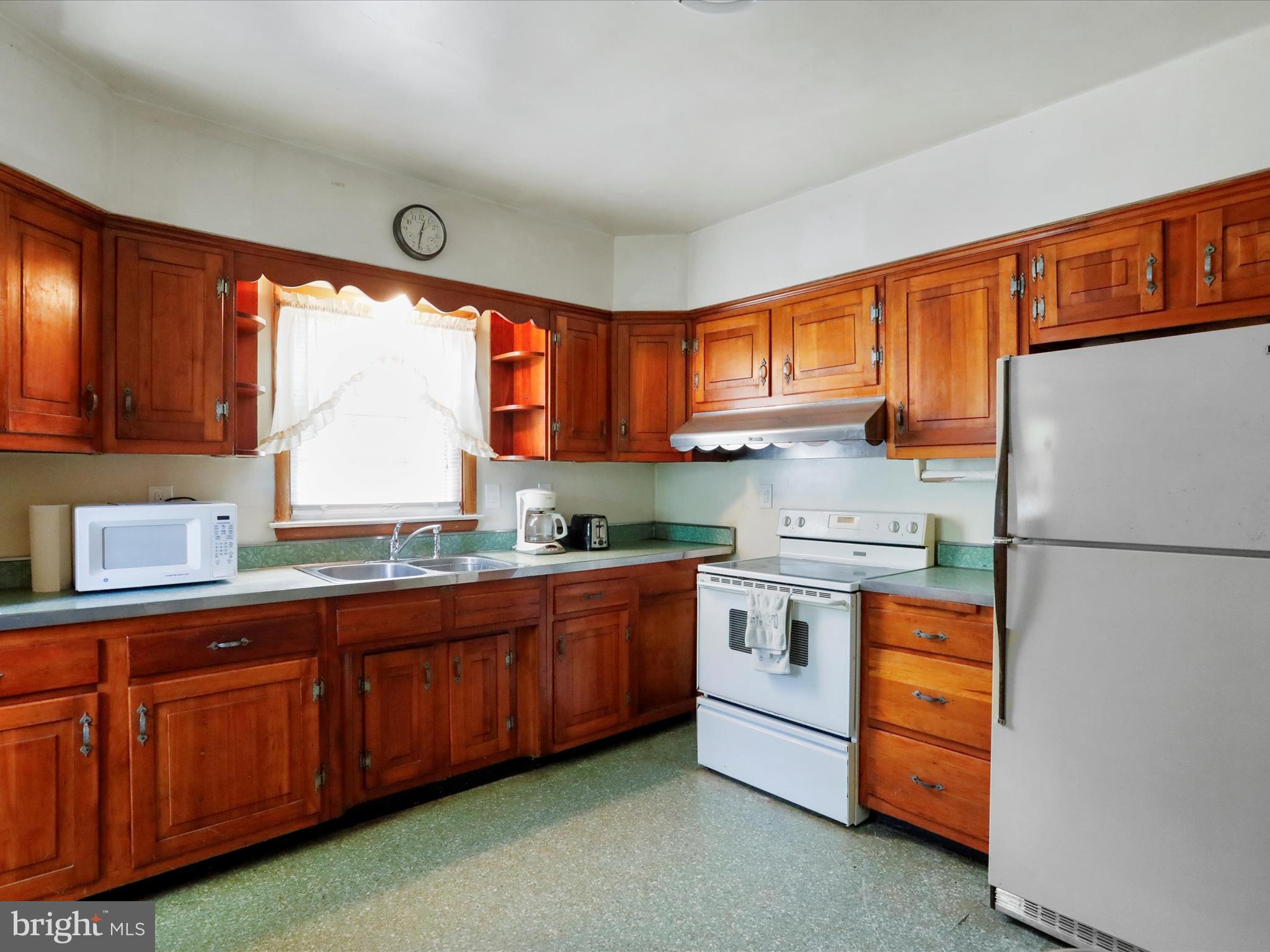 CHARLES TOWN CORPORATION - Residential