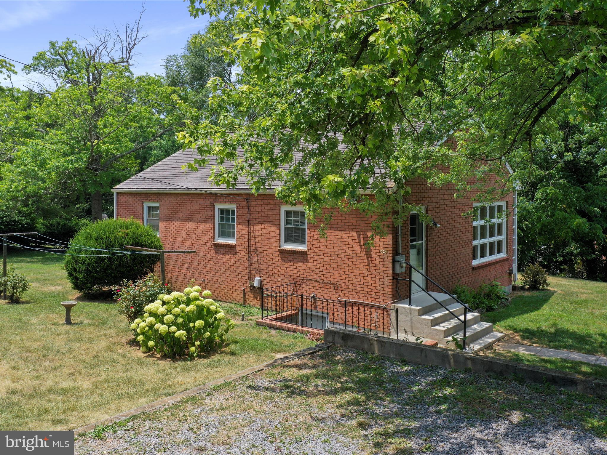 CHARLES TOWN CORPORATION - Residential