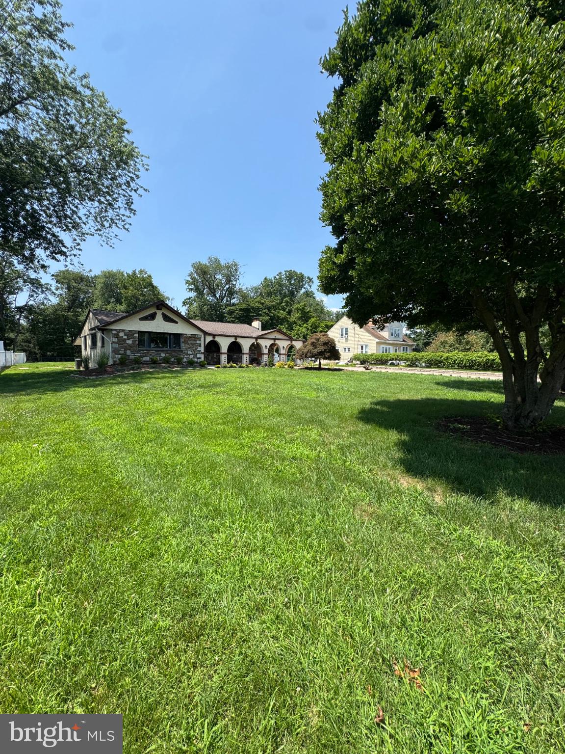 454 DUNKSFERRY ROAD