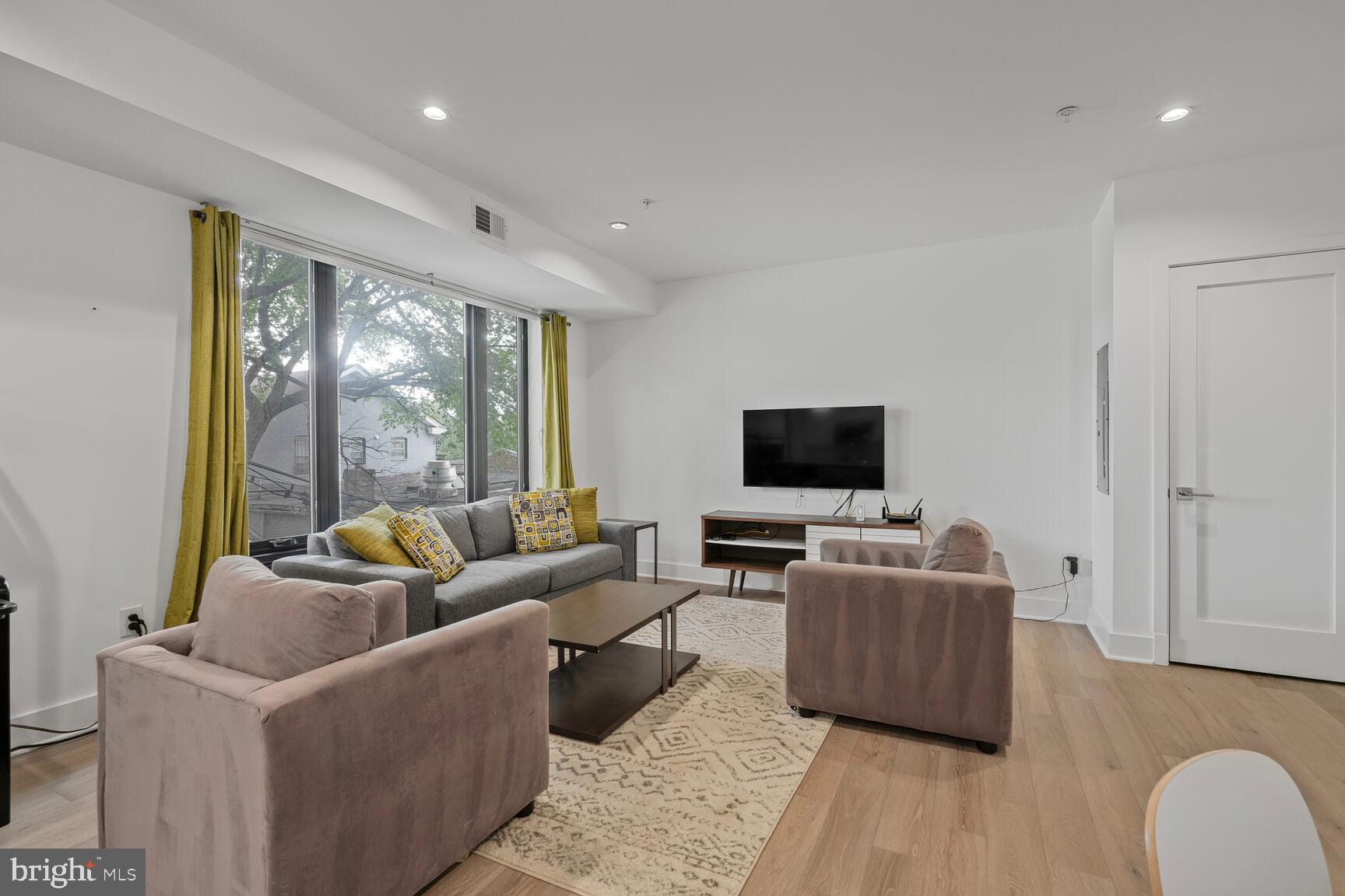 826 UPSHUR STREET NW 6