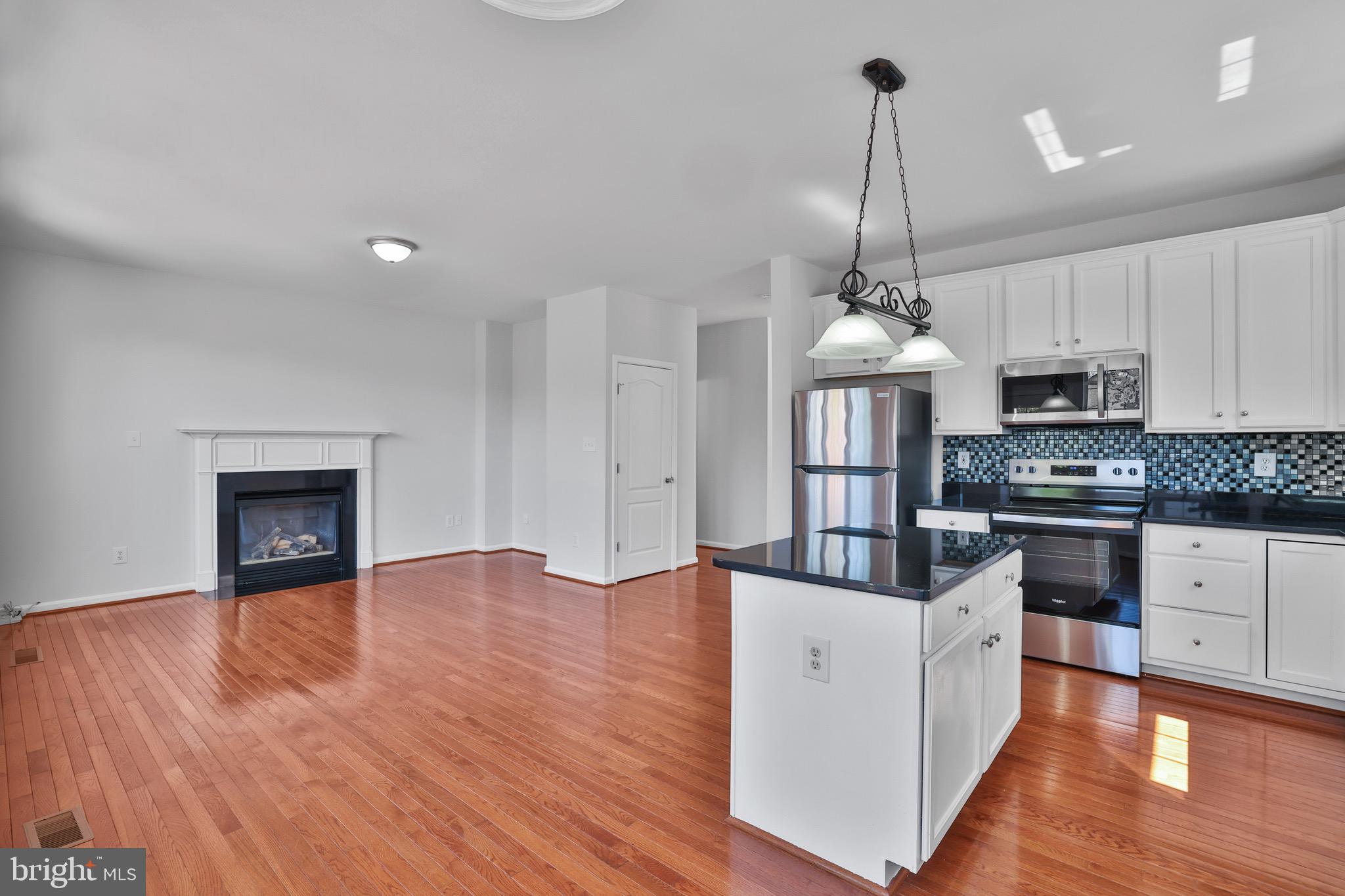 SOUTH RIDING - Residential