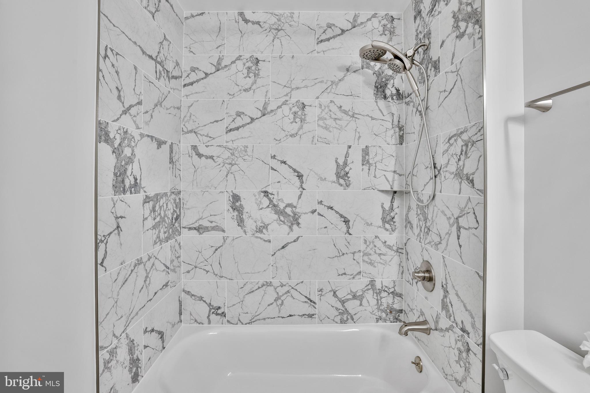 SOUTH RIDING - Residential