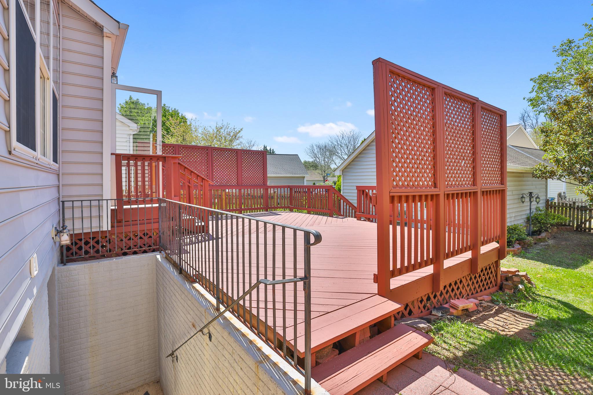 SOUTH RIDING - Residential