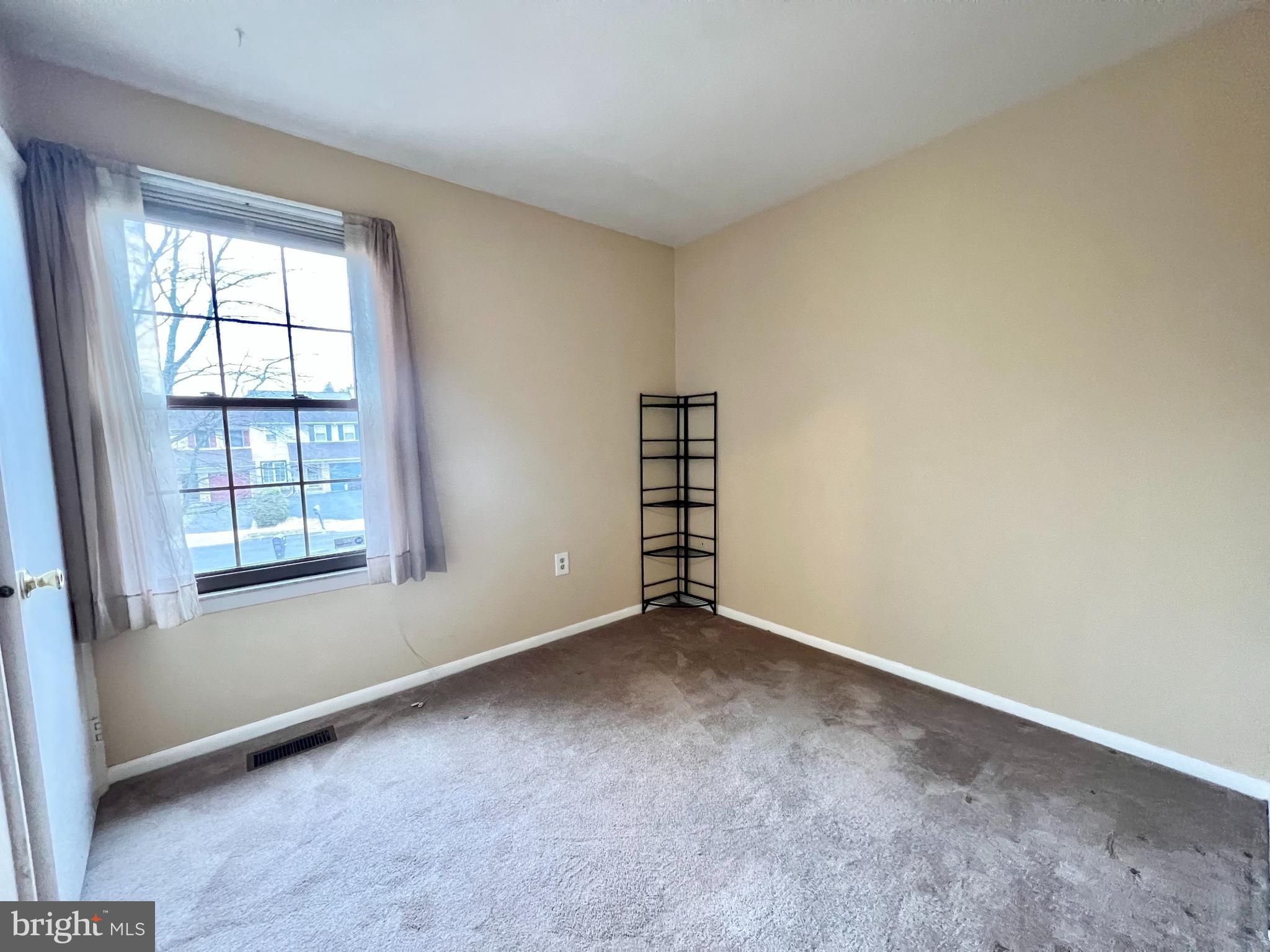 SAW MILL VALLEY - Residential Lease