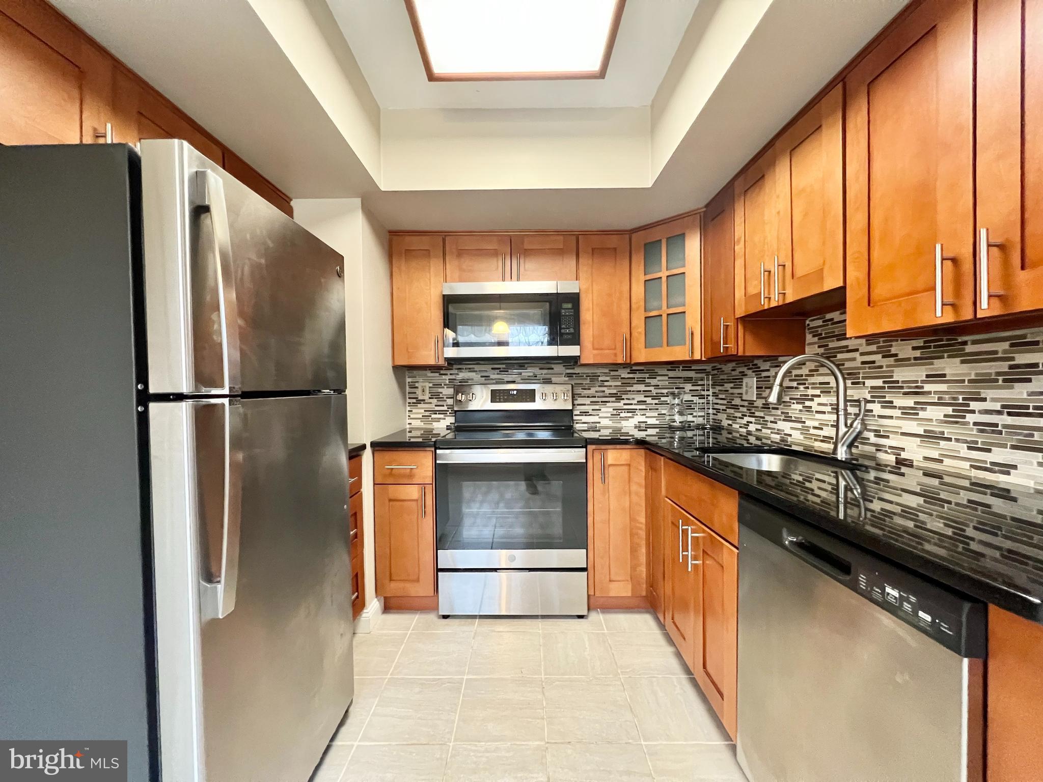 SAW MILL VALLEY - Residential Lease