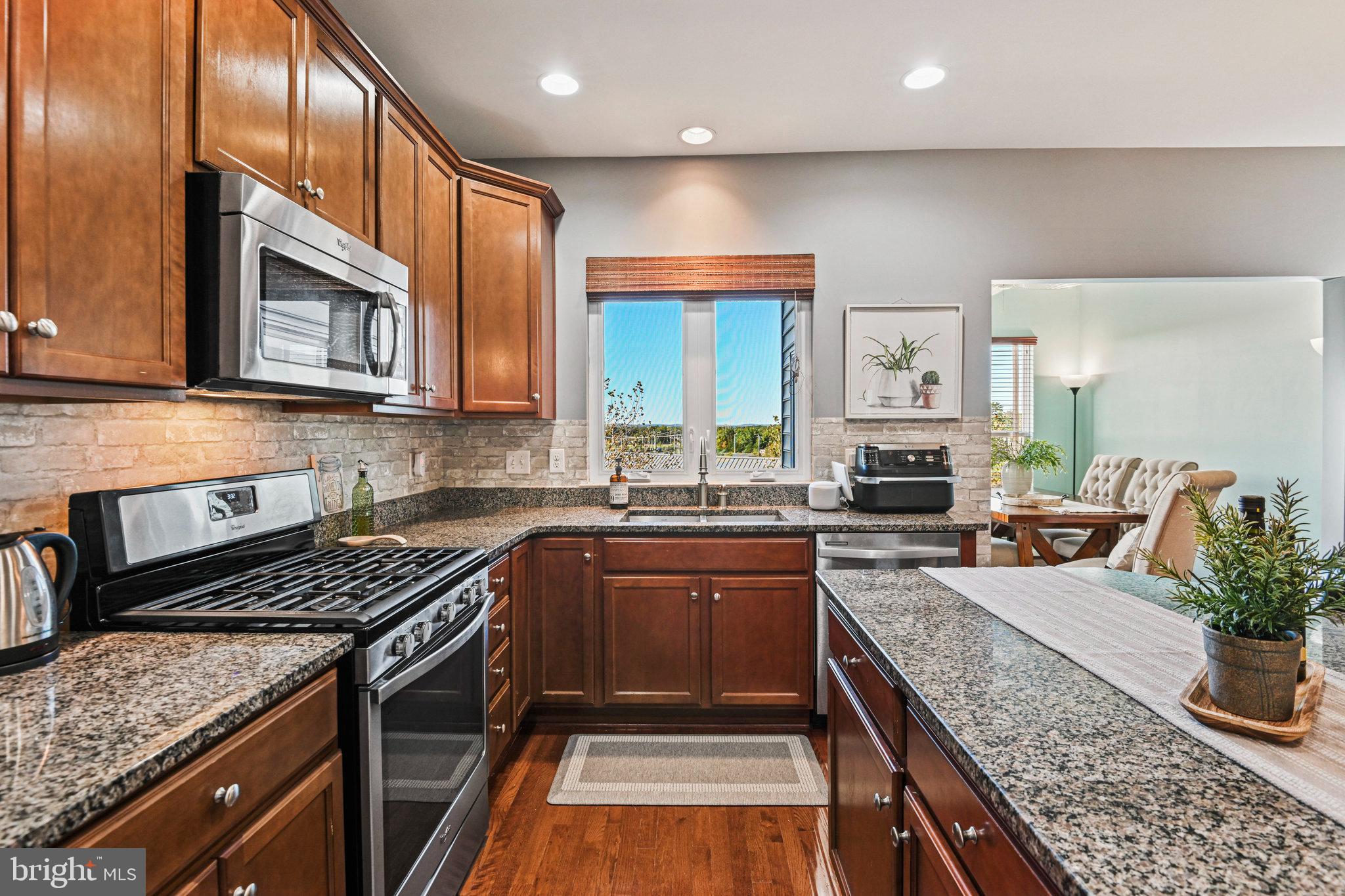 BRAMBLETON OVERLOOK - Residential