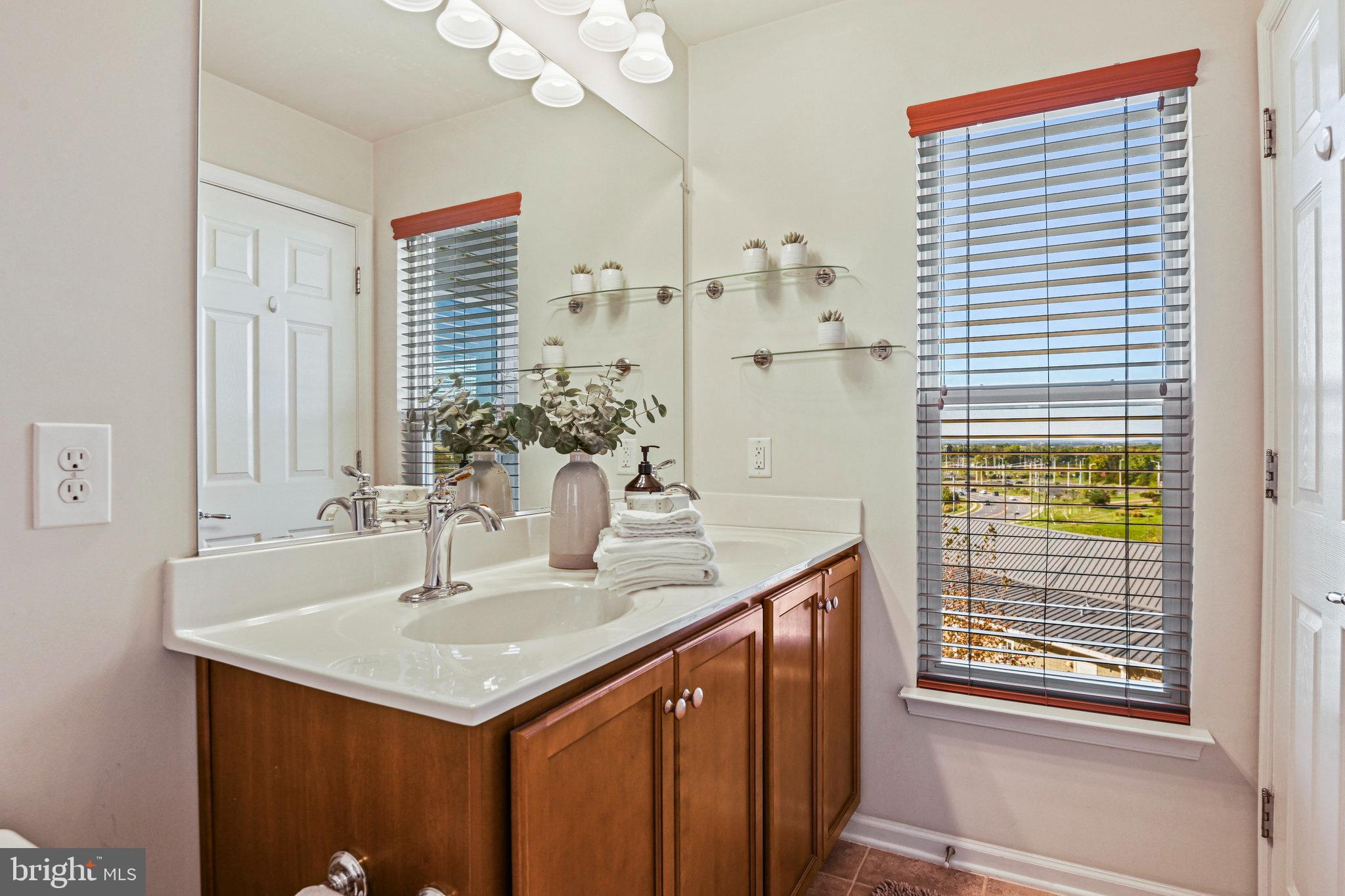 BRAMBLETON OVERLOOK - Residential