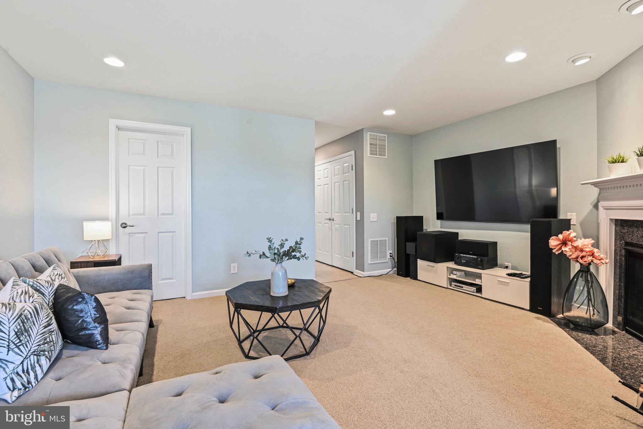 BRAMBLETON OVERLOOK - Residential