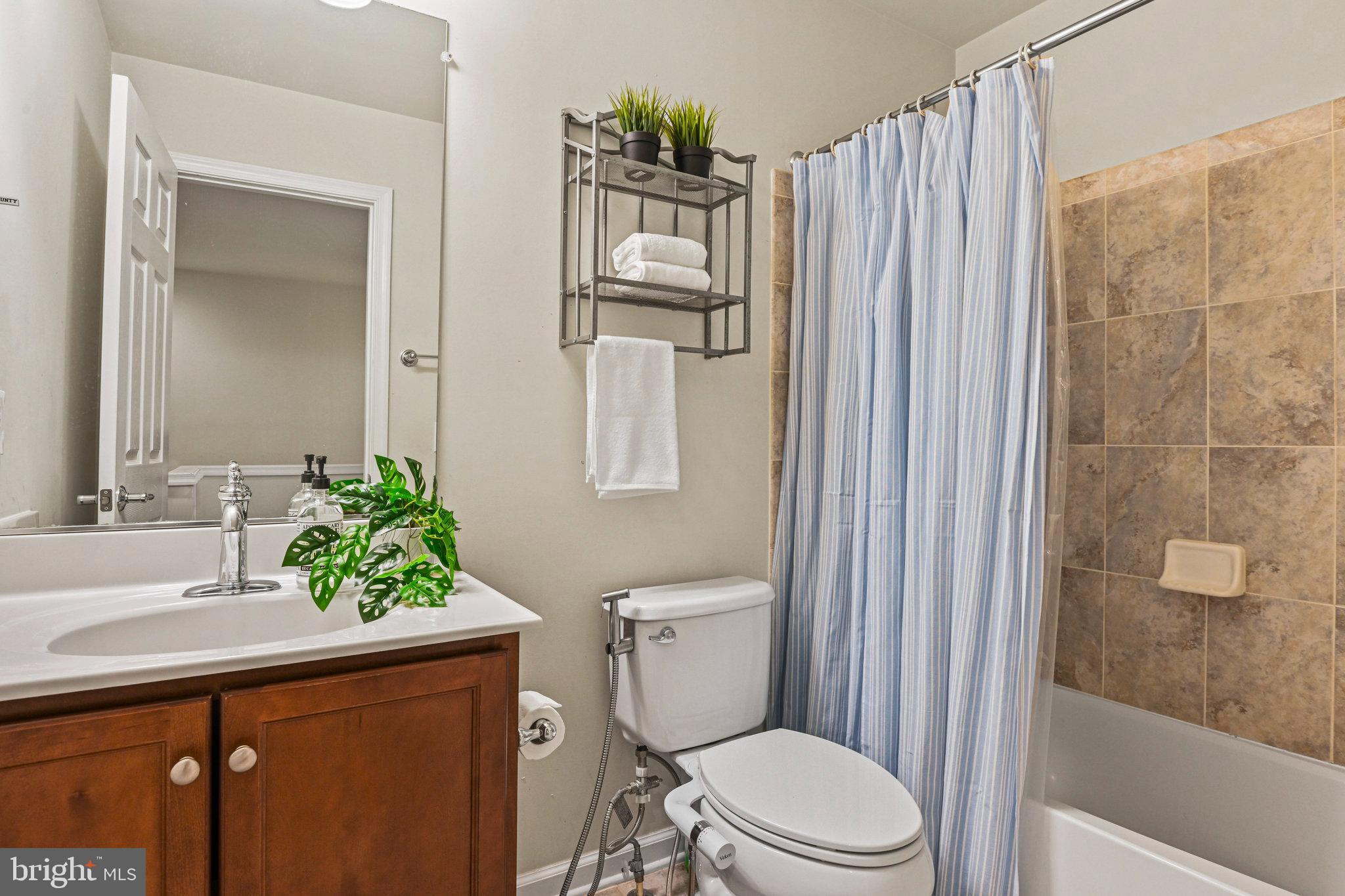 BRAMBLETON OVERLOOK - Residential