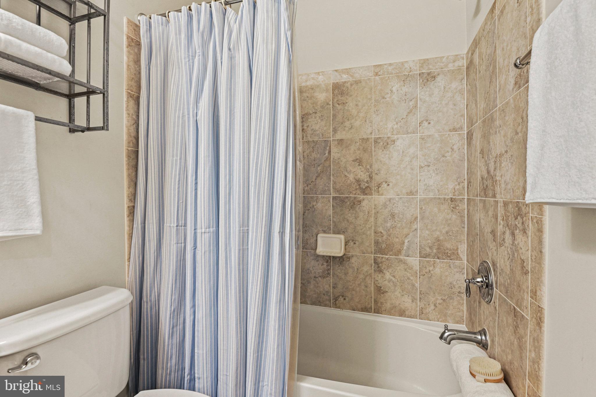 BRAMBLETON OVERLOOK - Residential