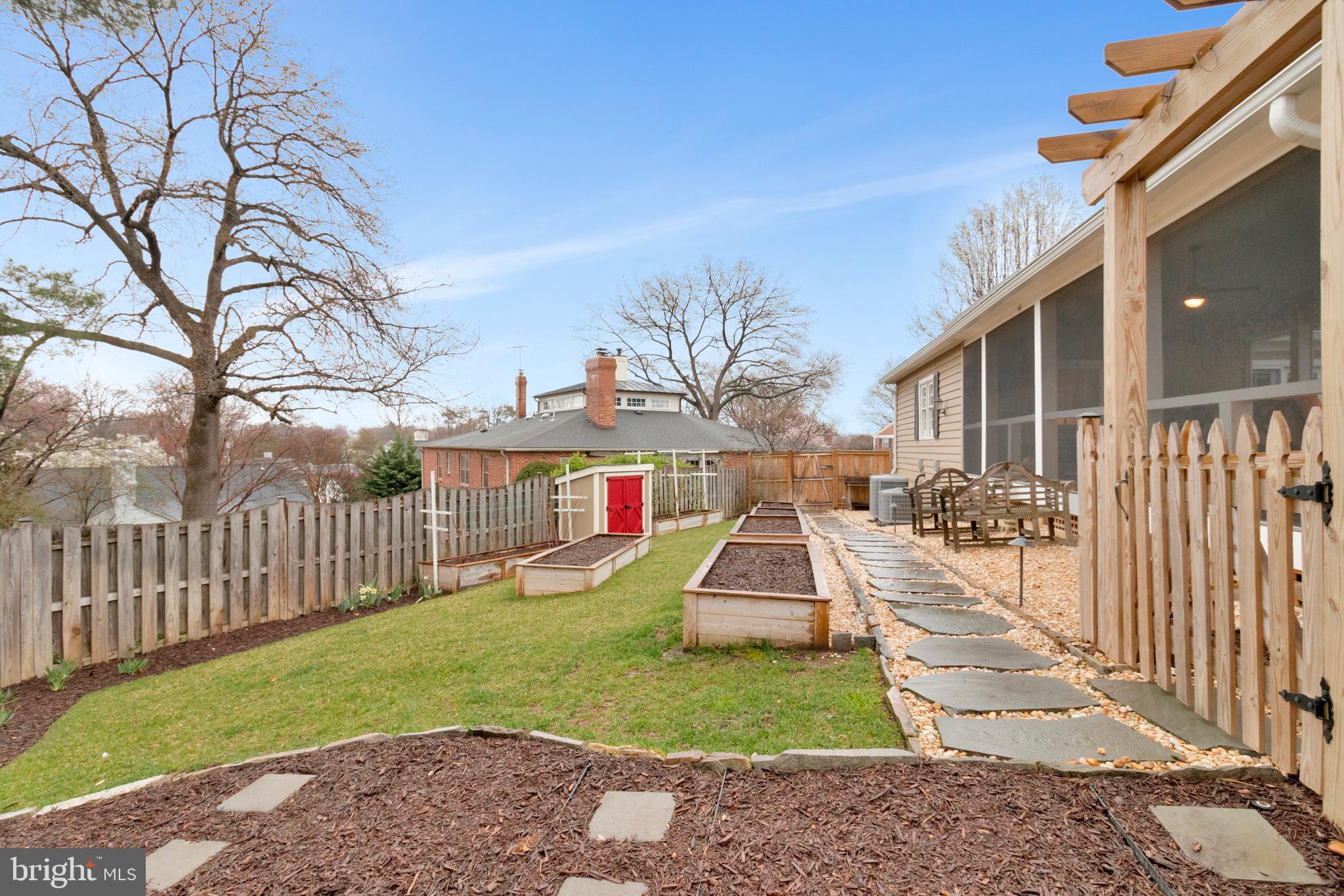 CLOVER - Residential