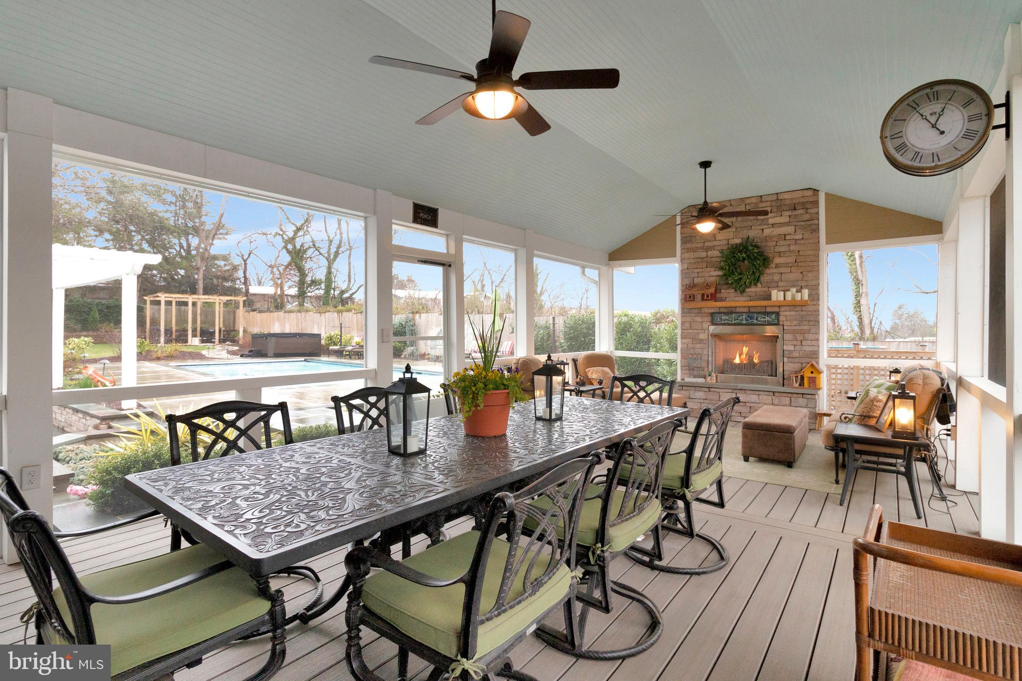 CLOVER - Residential