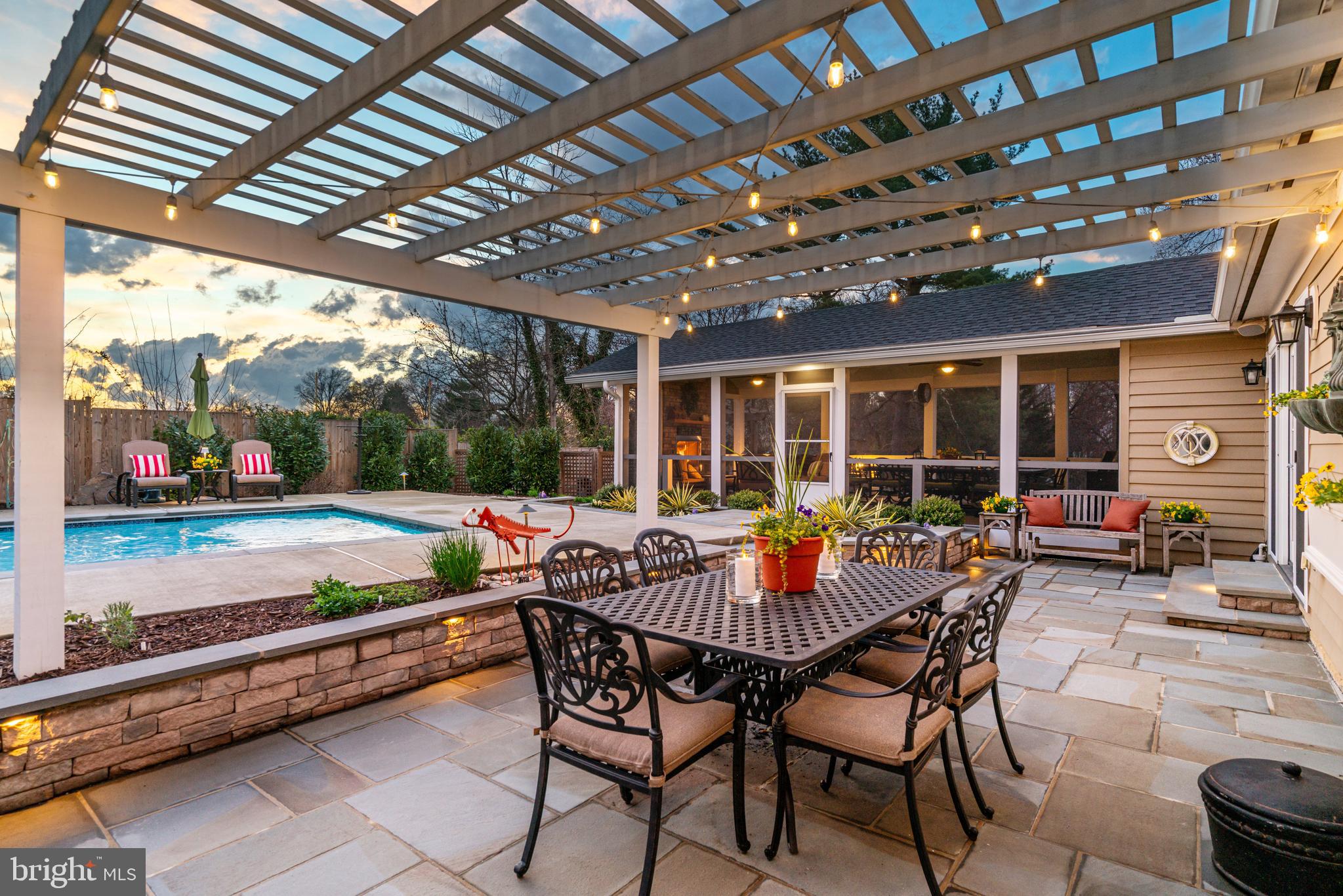 CLOVER - Residential