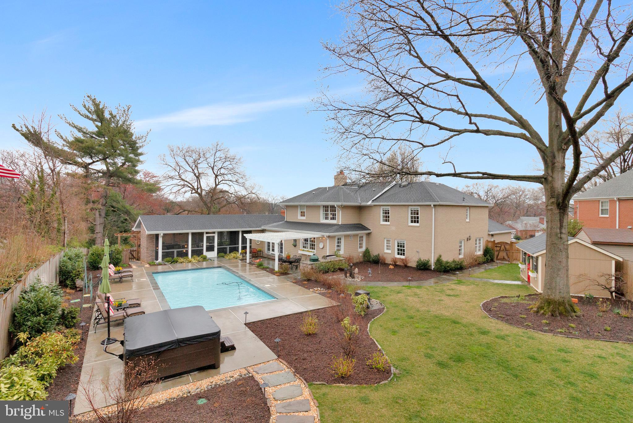 CLOVER - Residential