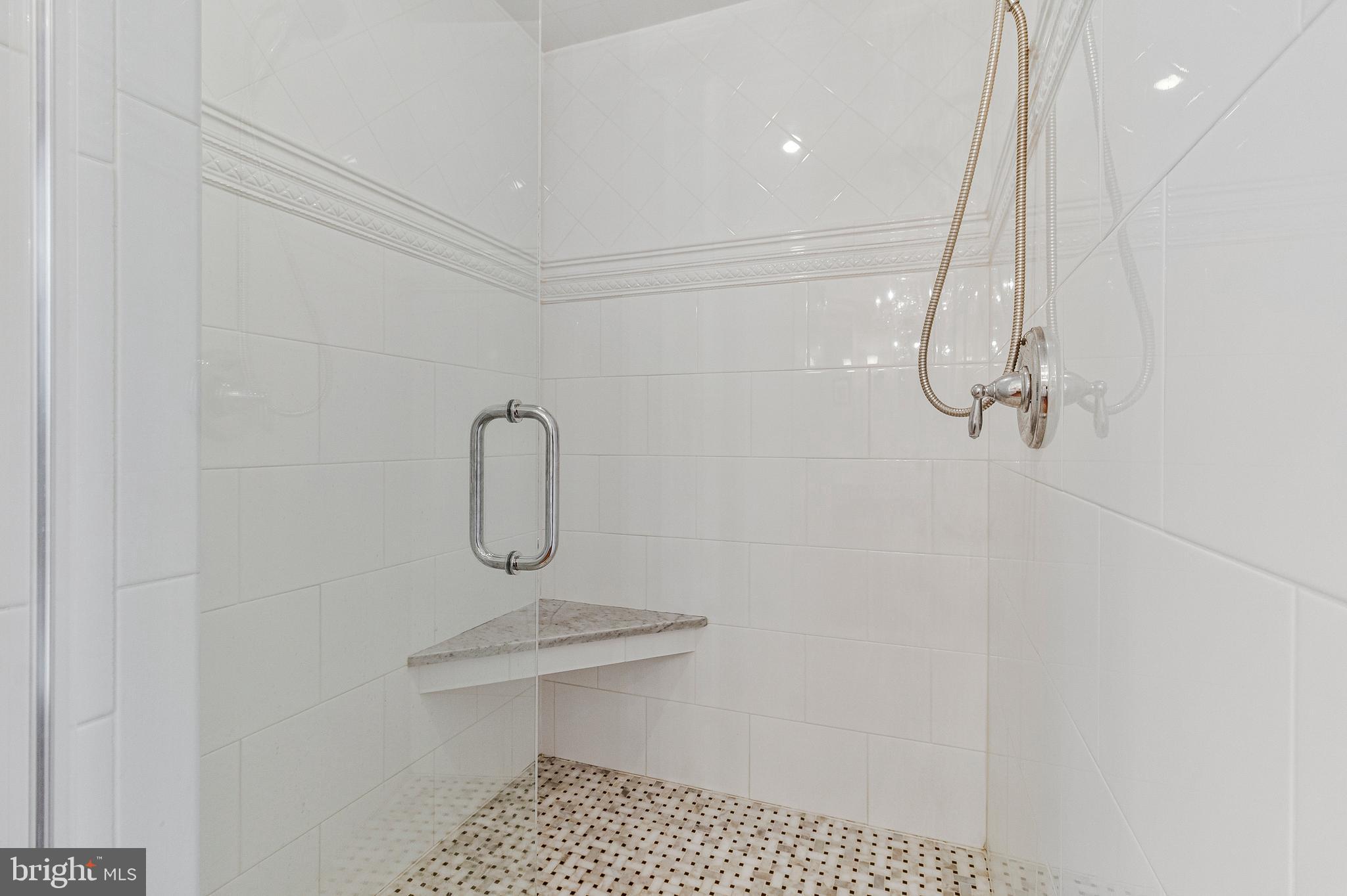 CLOVER - Residential