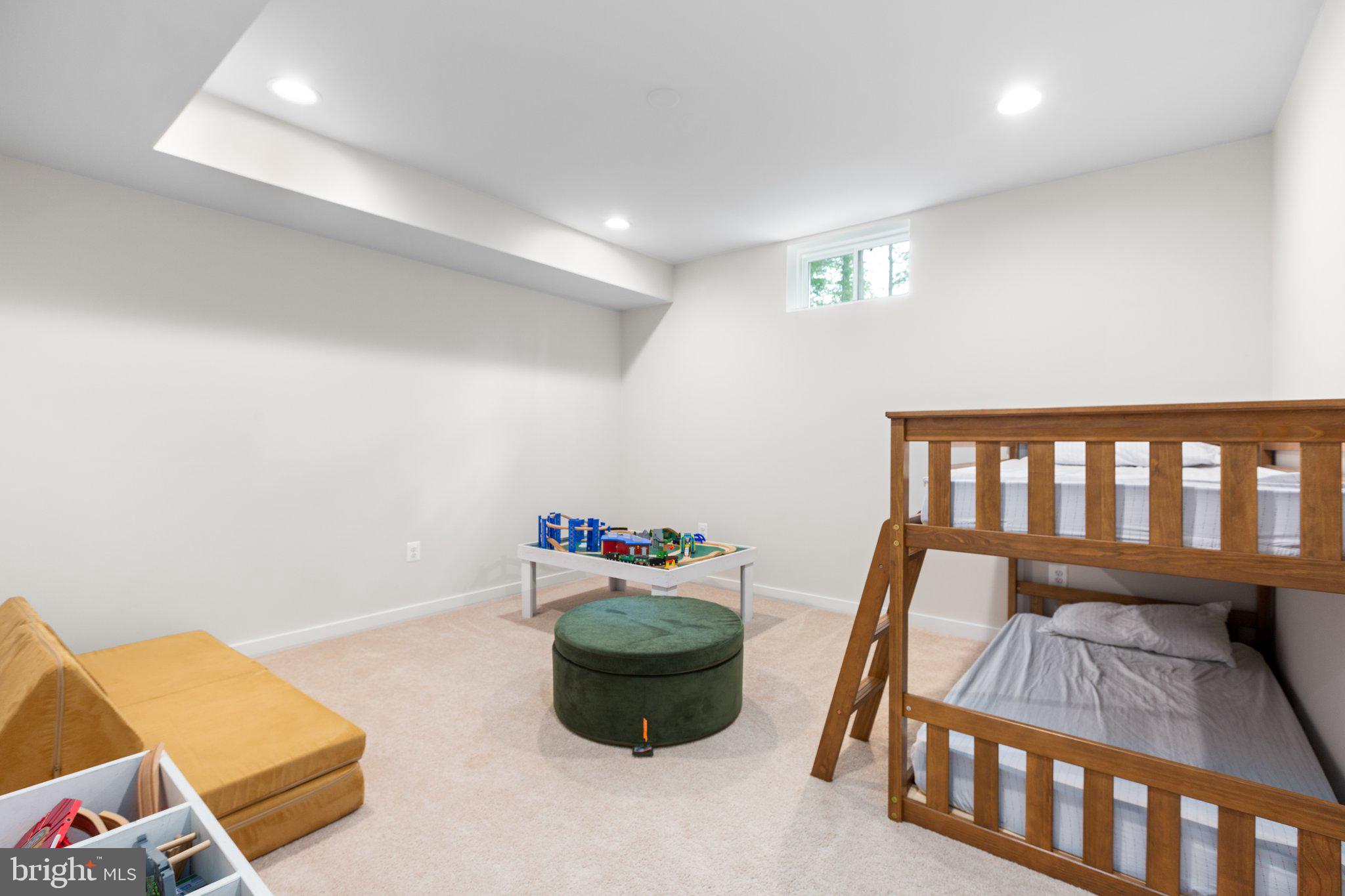 SUMMERSET RIDGE SOUTH - Residential