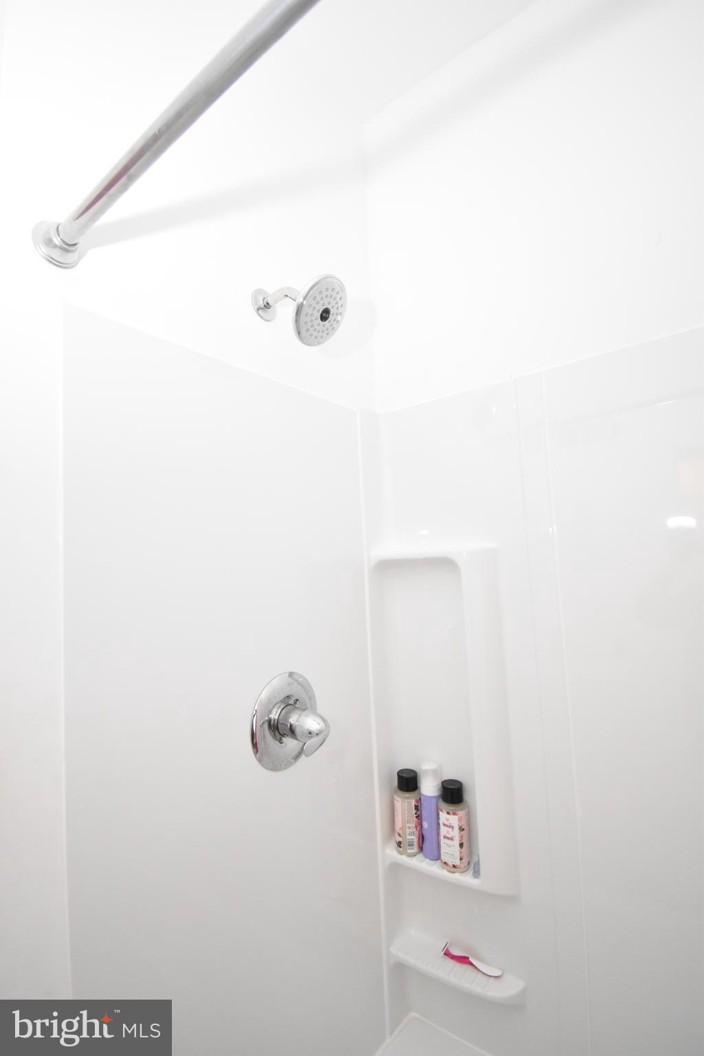 ART MUSEUM AREA - Residential Income