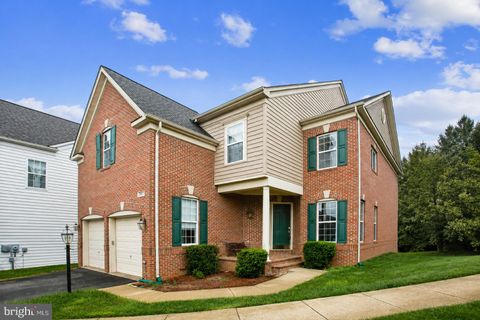 Homes For Rent - 9063 Galvin Lane<br/> LORTON, VA 22079