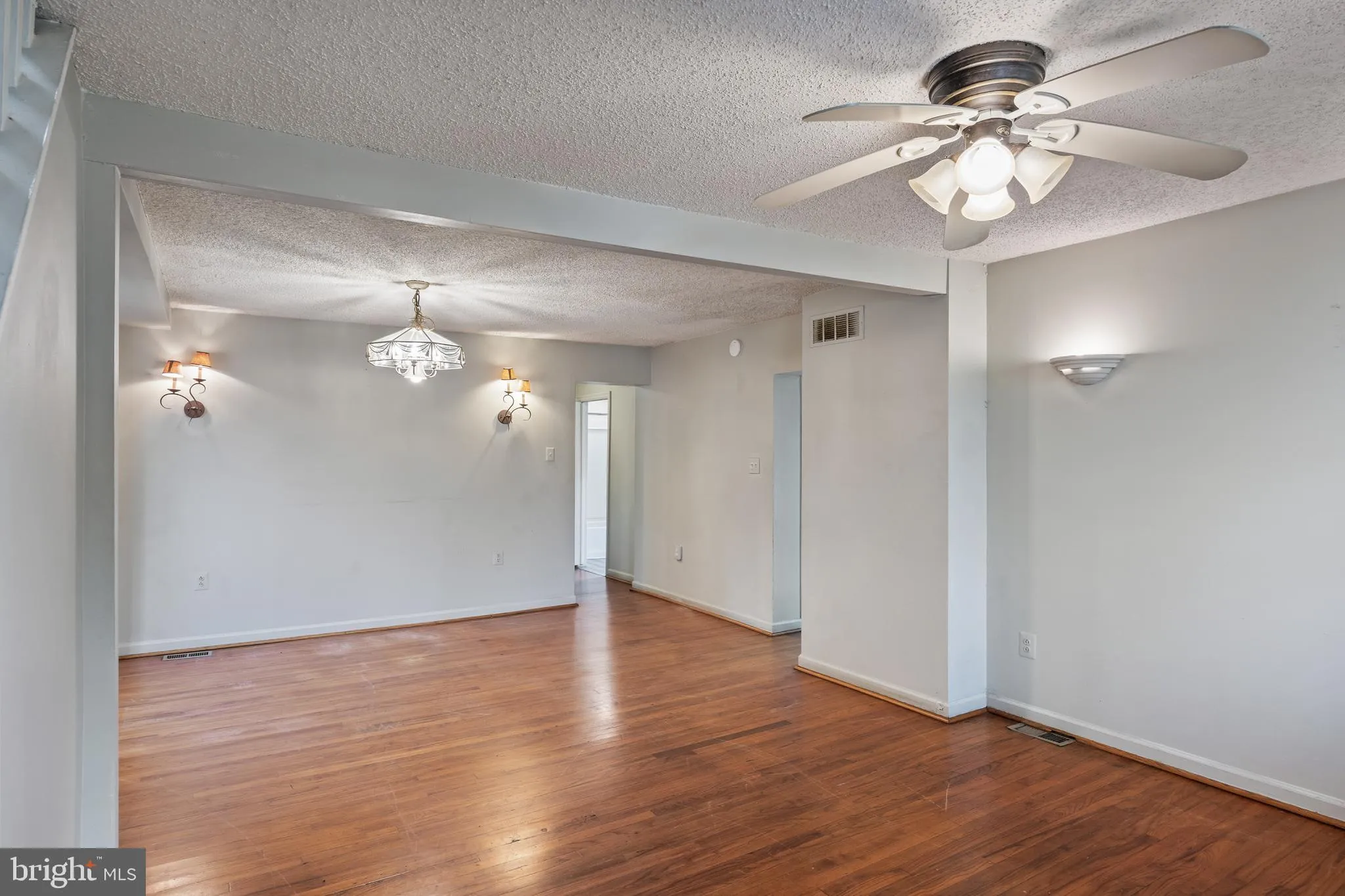 Waterford Works, New Jersey 08089, United States, 3 Bedrooms Bedrooms, ,2 BathroomsBathrooms,Residential,Active,214067